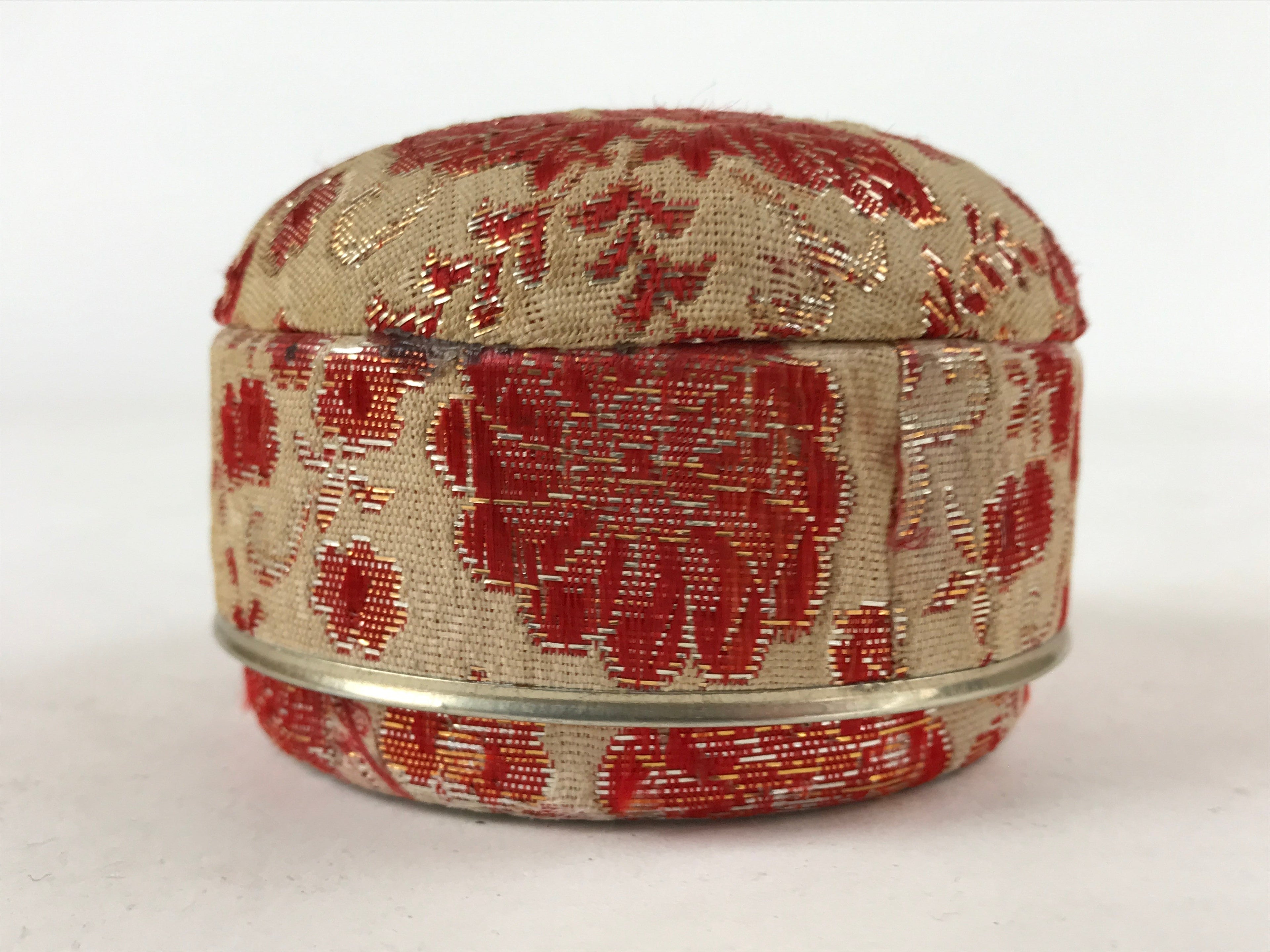 Japanese Kimono Fabric Trinket Box Vtg Round Padded Lid Komono Ire Red JK665