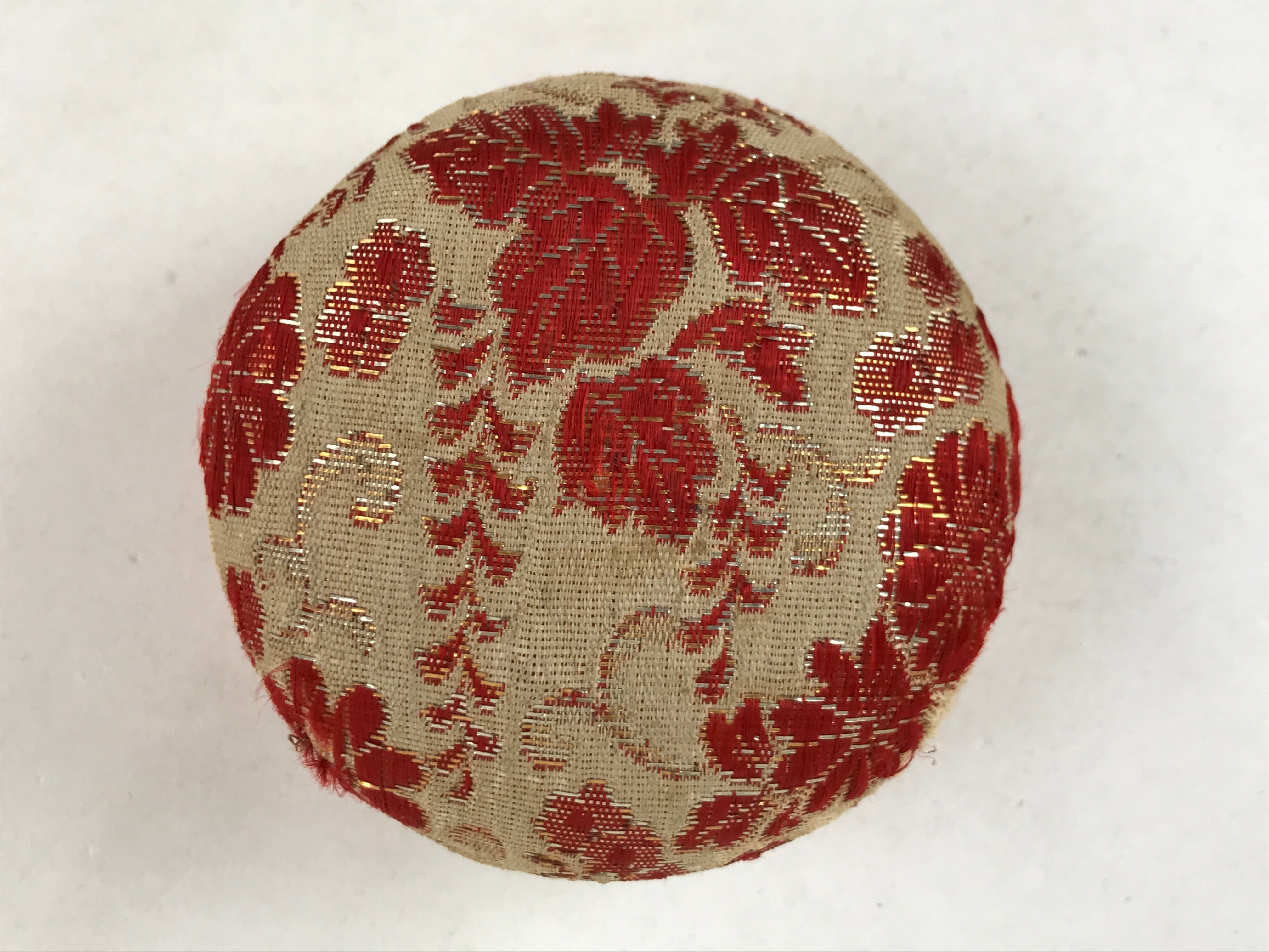 Japanese Kimono Fabric Trinket Box Vtg Round Padded Lid Komono Ire Red JK665
