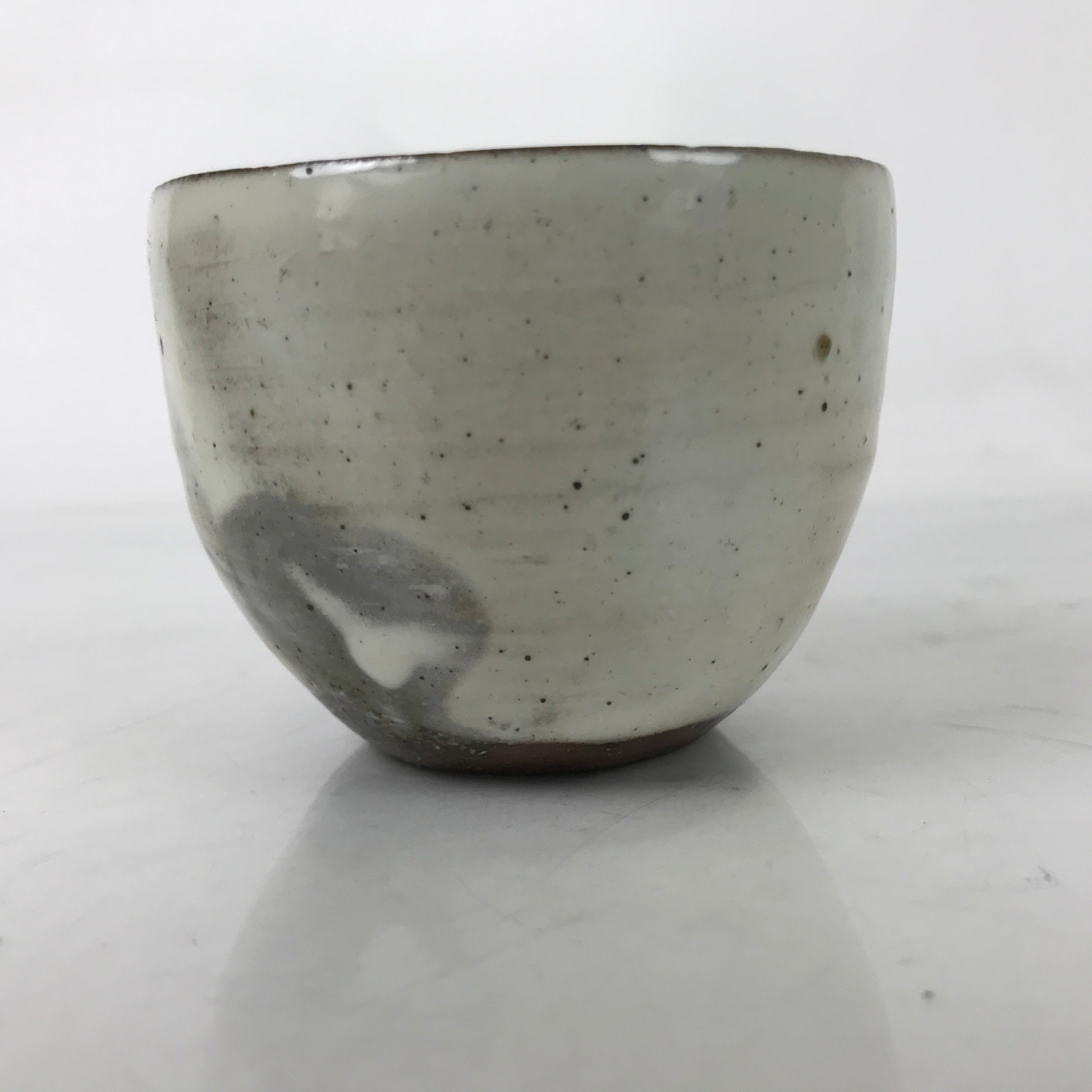 Japanese Kohiki Ceramic Yunomi Teacup Vtg Red Clay White Glossy Glaze TC524