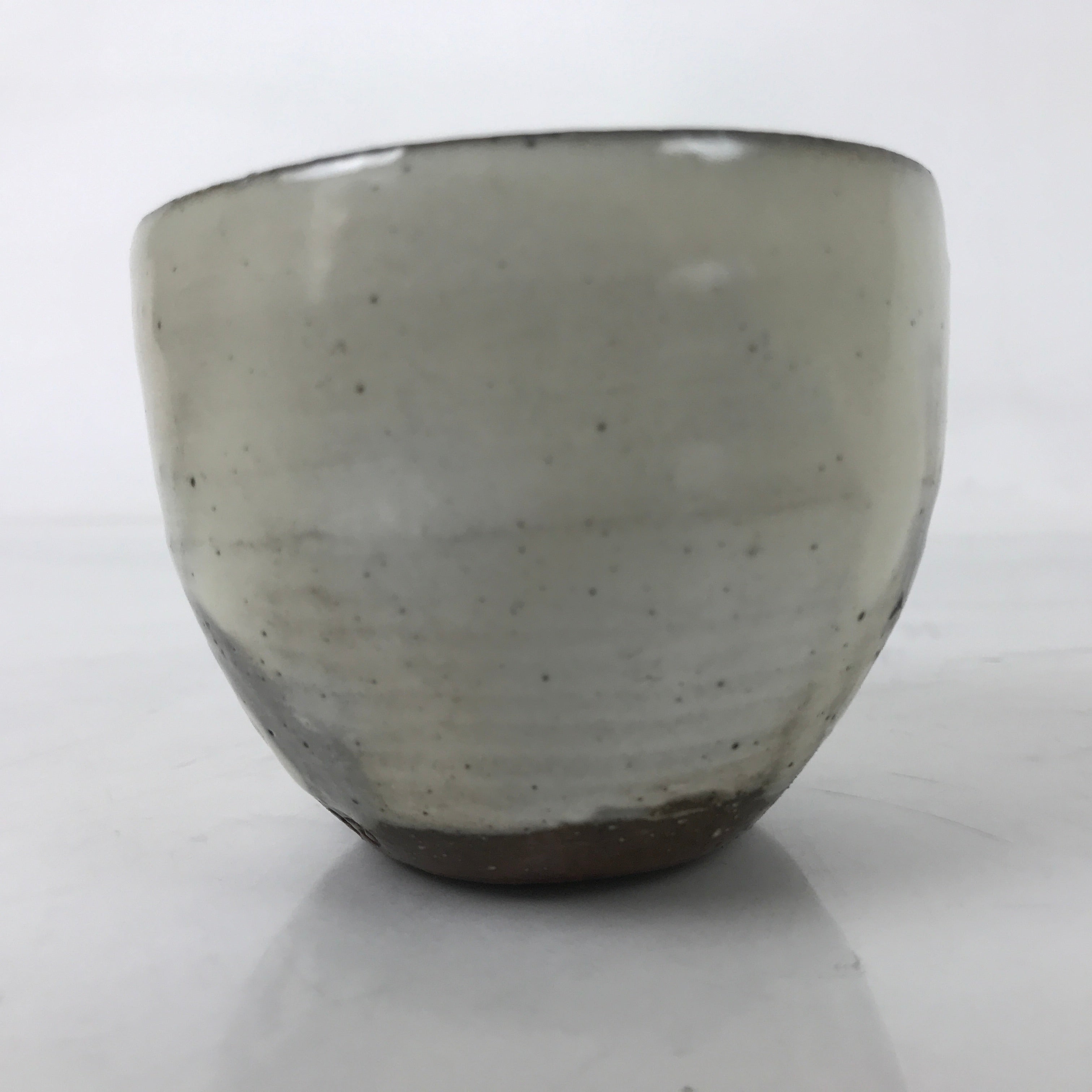 Japanese Kohiki Ceramic Yunomi Teacup Vtg Red Clay White Glossy Glaze TC524