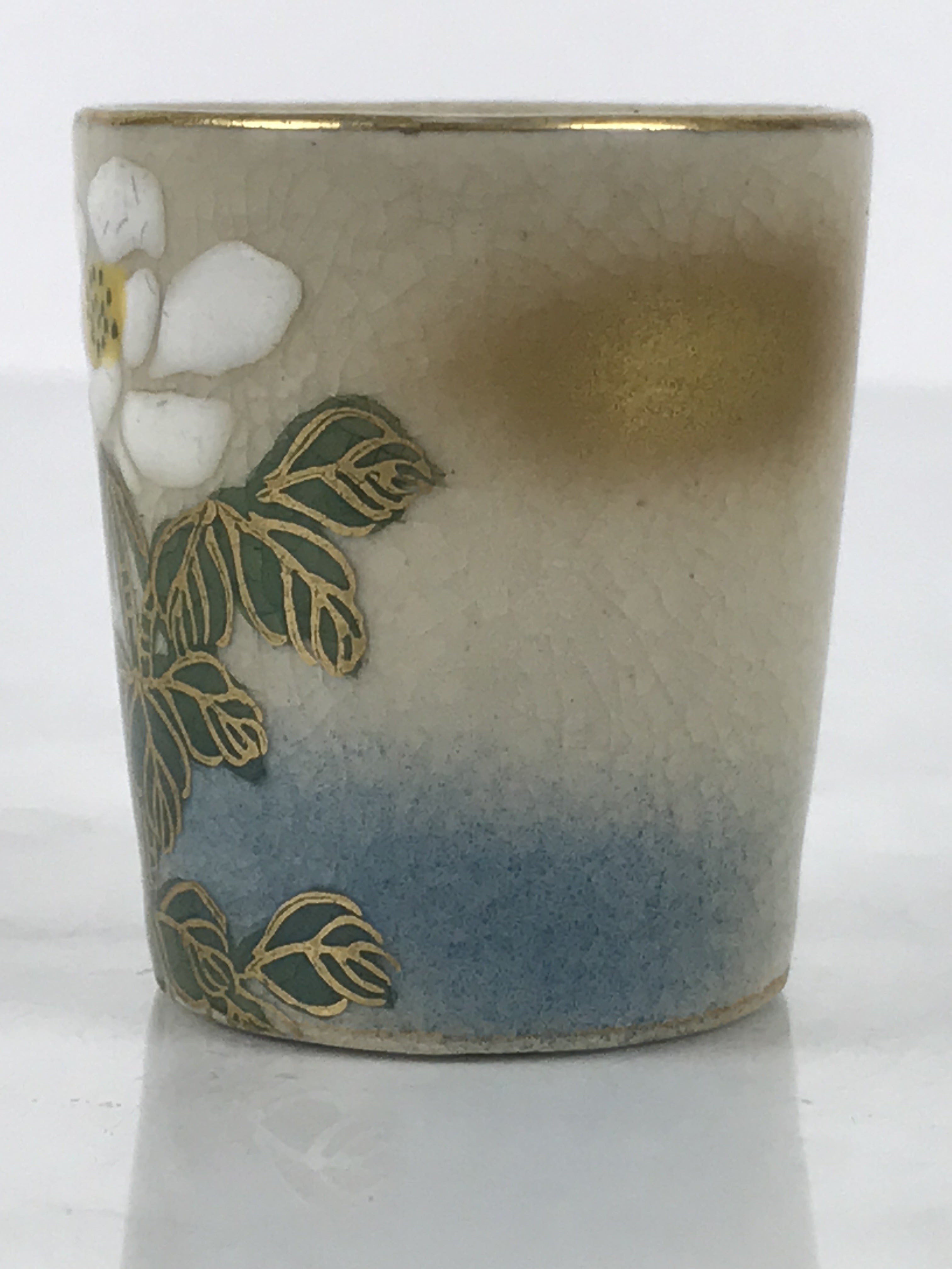 Japanese Kutani Imari Porcelain Sake Cup Vtg Straight Ochoko White Peony G320