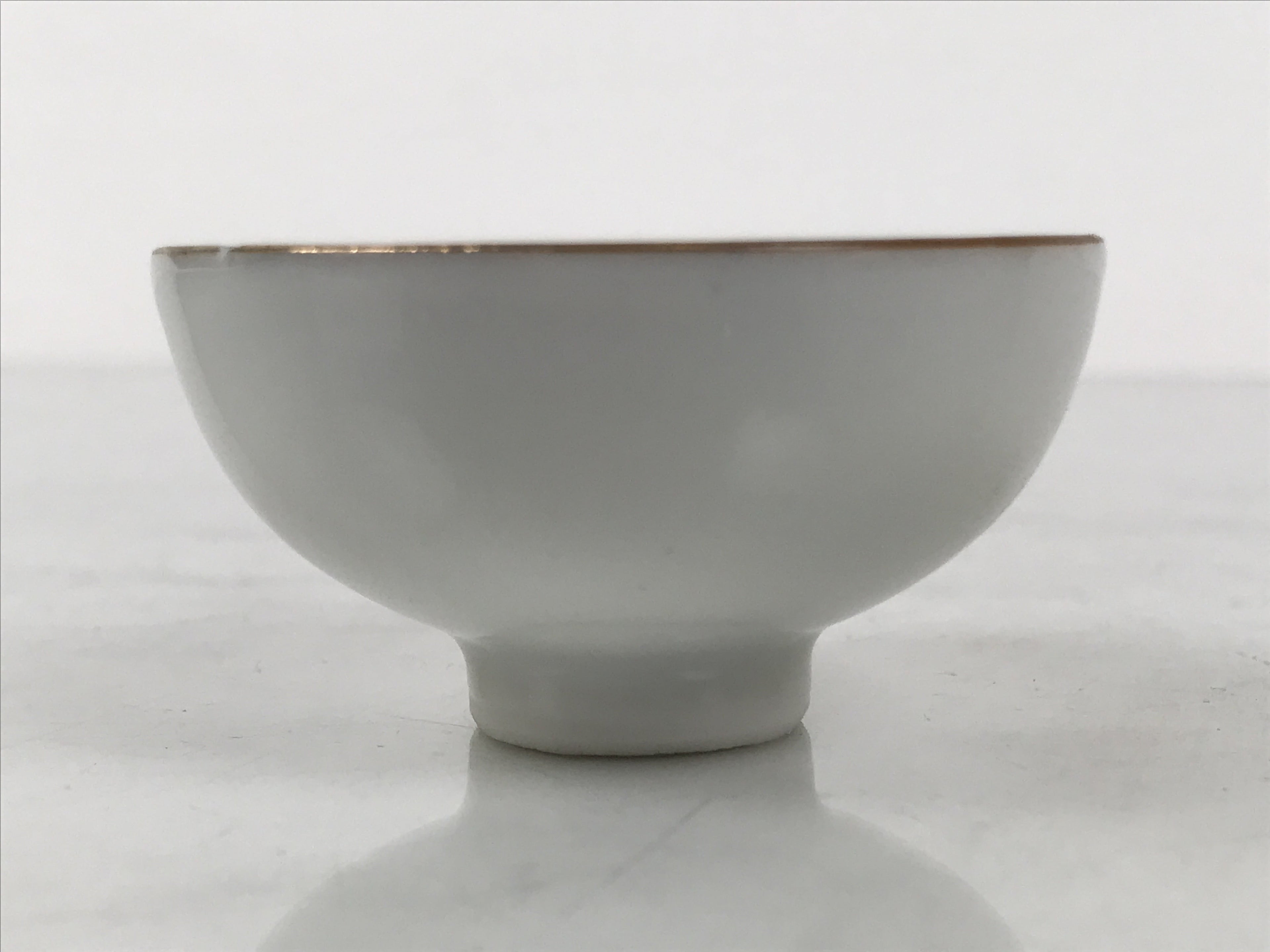 Japanese Kutani Imari Porcelain Sake Cup Vtg Tsubomi Ochoko Court Carriage G323