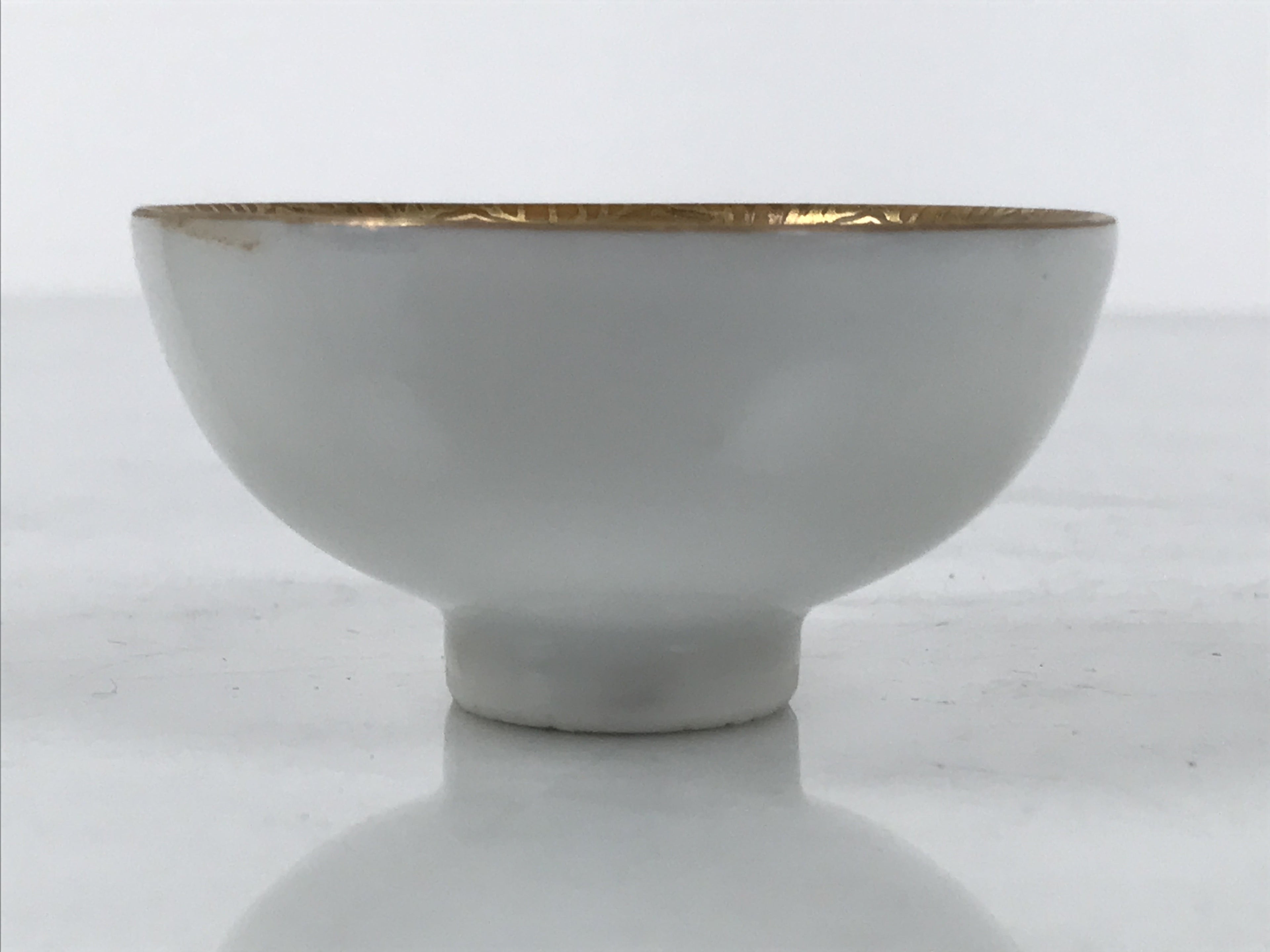 Japanese Kutani Imari Porcelain Sake Cup Vtg Tsubomi Ochoko Court Carriage G325
