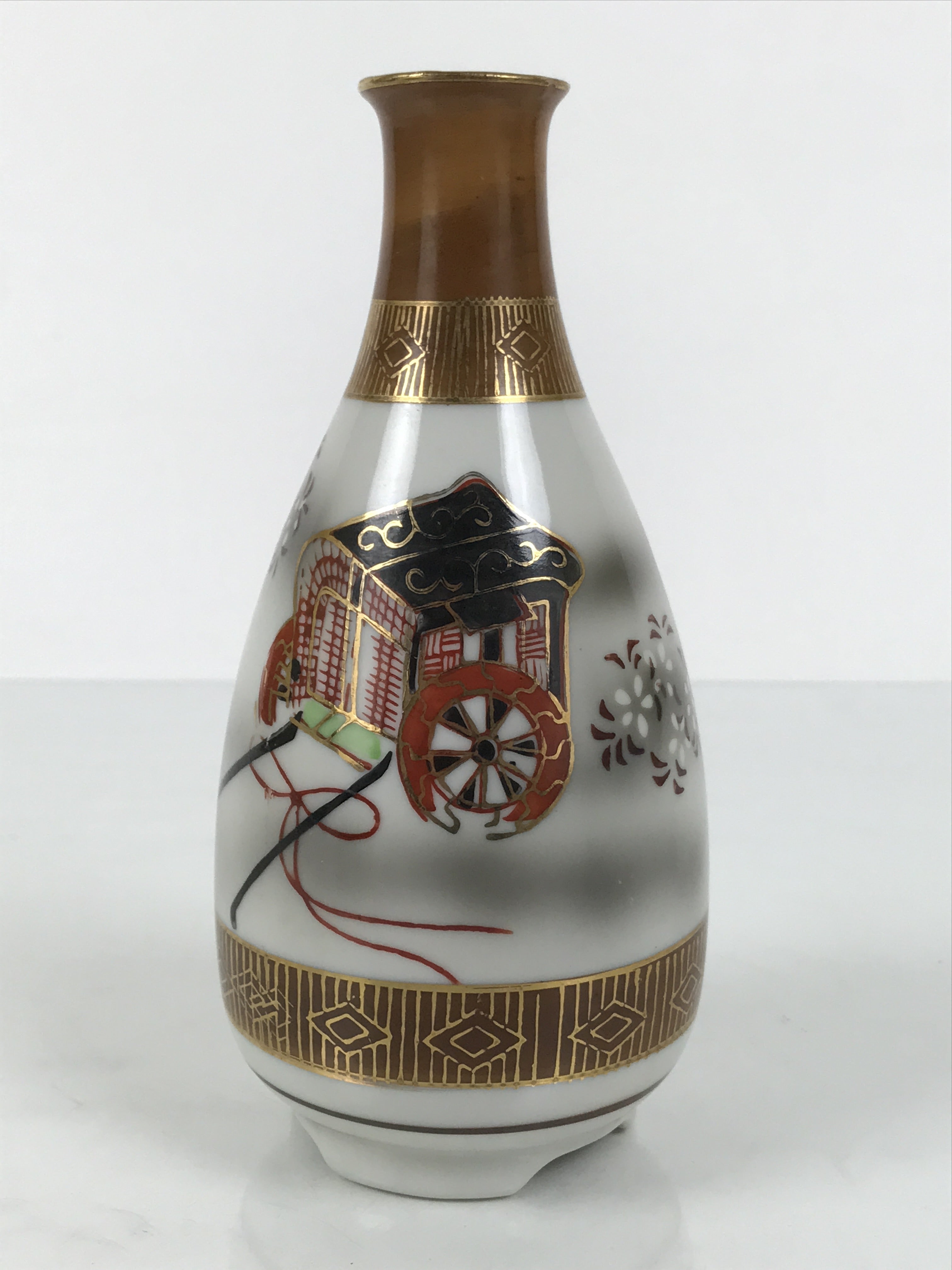 Japanese Kutani Porcelain Sake Bottle Tokkuri White Gold Court Carriage TS893