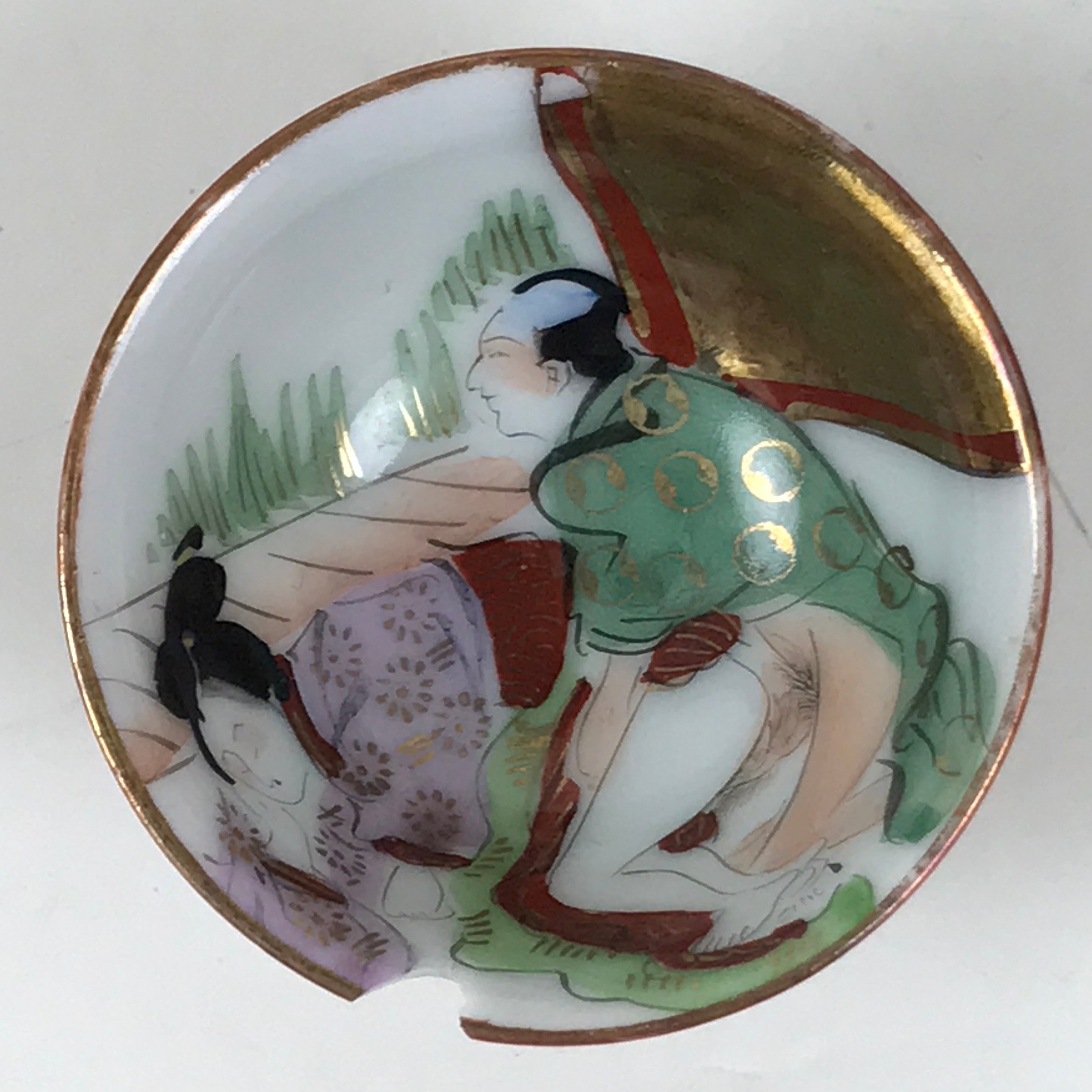 Japanese Kutani Porcelain Sake Cup Ochoko Guinomi Ukiyoe Shunga Erotic Art G297