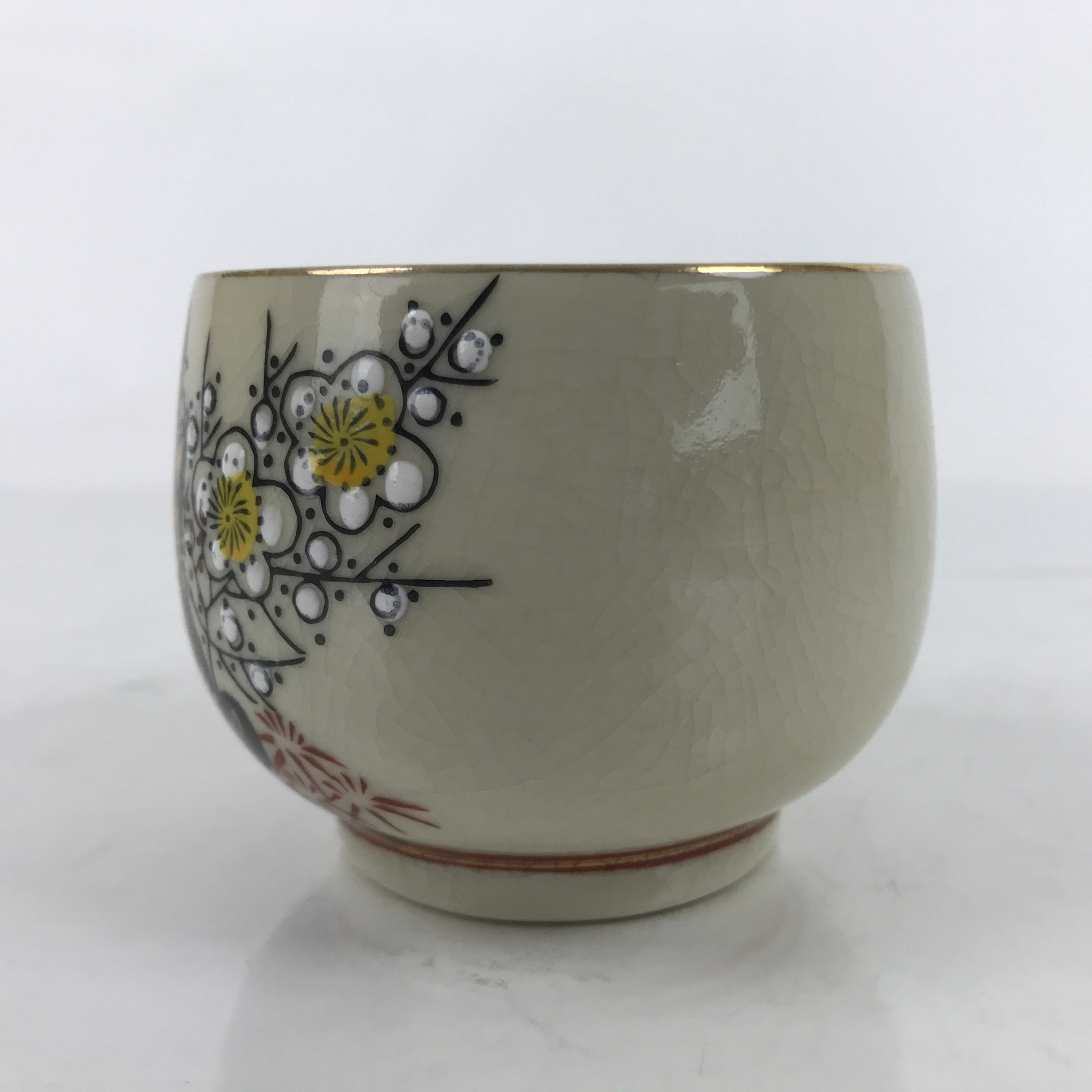 Japanese Kutani Porcelain Teacup Vtg Ducks Plum Blossom Beige Red Yunomi TC516