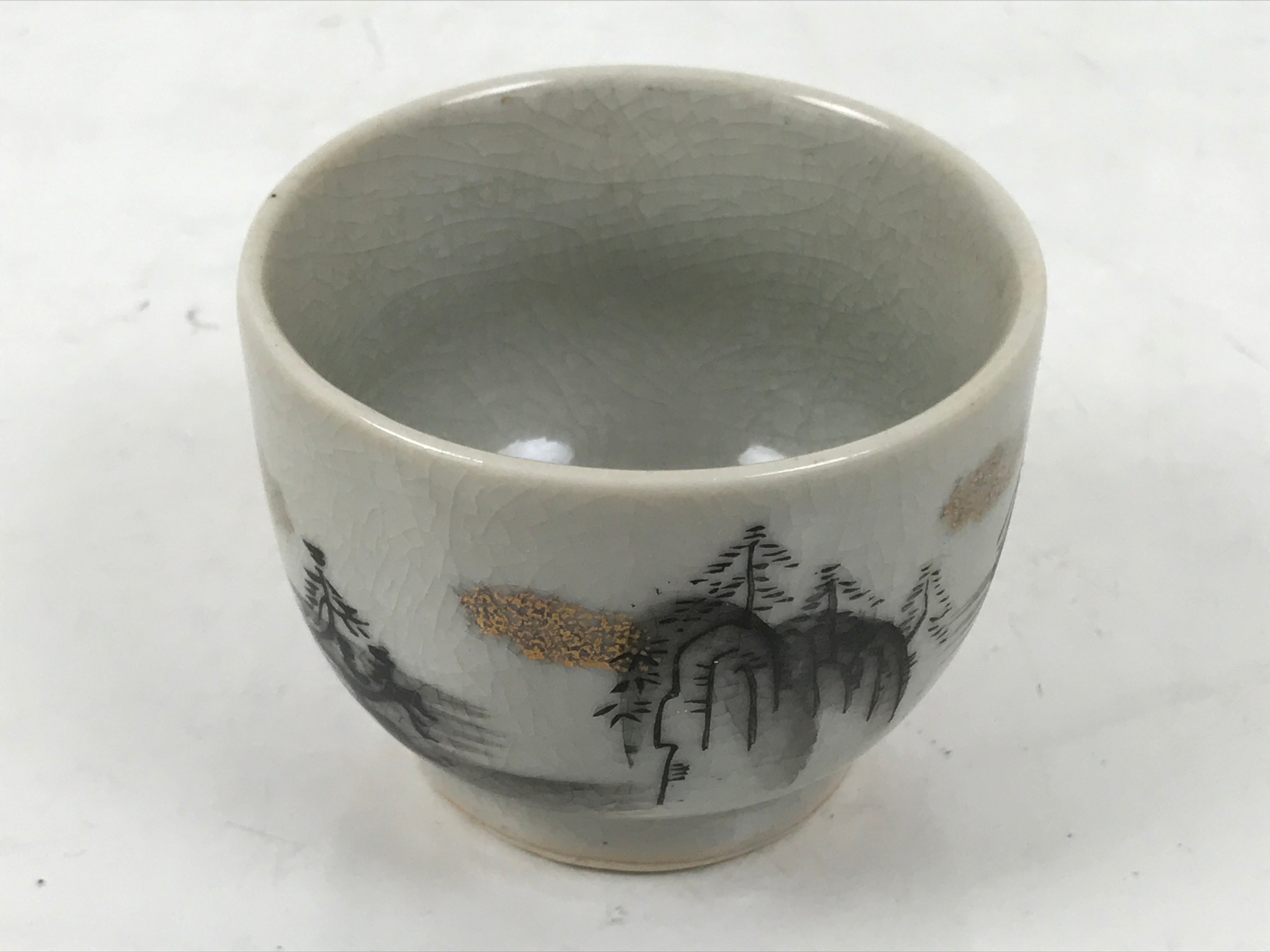 Japanese Kutani Porcelain Teacup Vtg Yunomi Pagoda Mountain Scene Sencha TC607