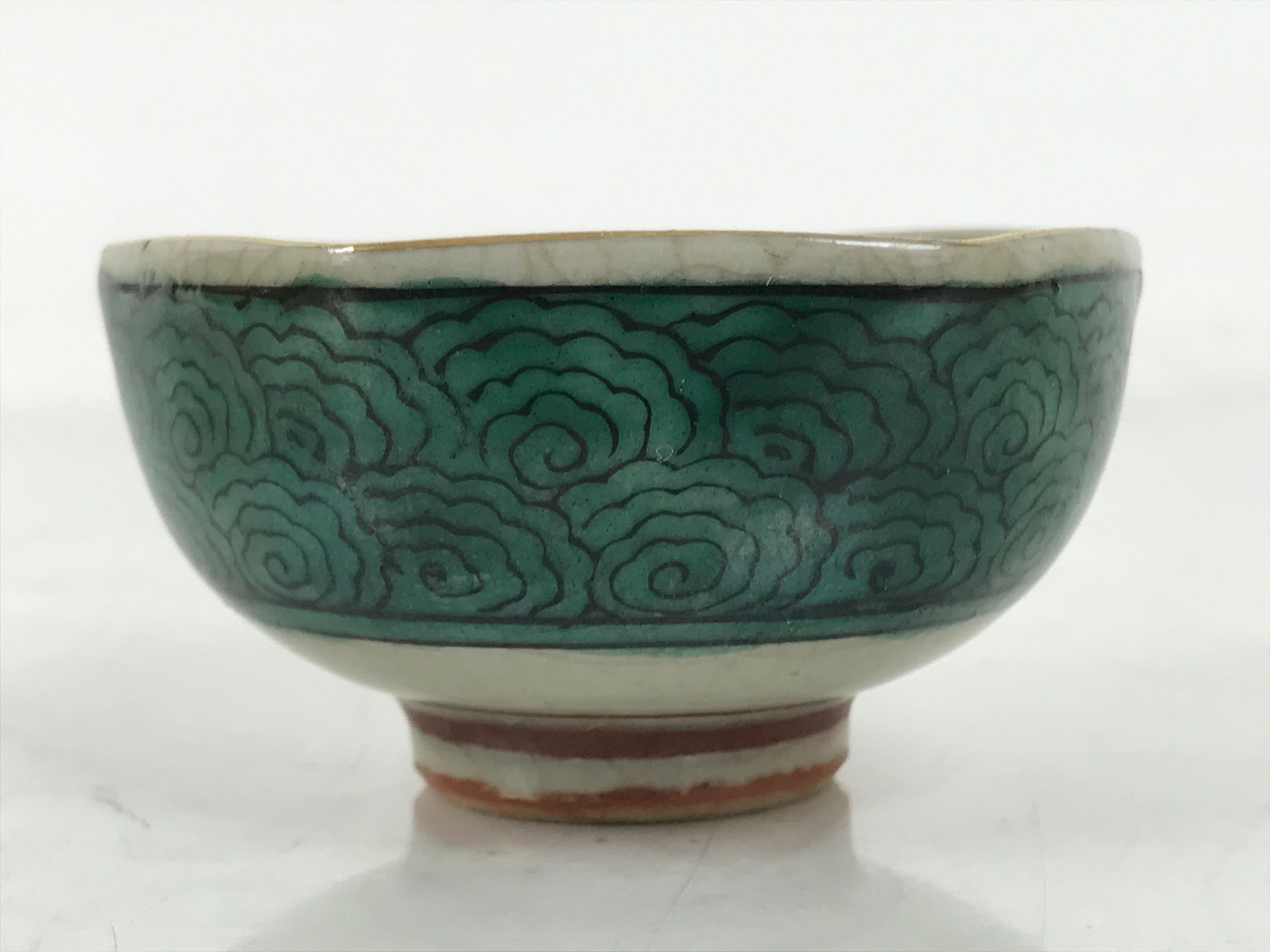 Japanese Kutani Ware Porcelain Sake Cup Vtg Ochoko Hexagon Gold Pine Tree G279