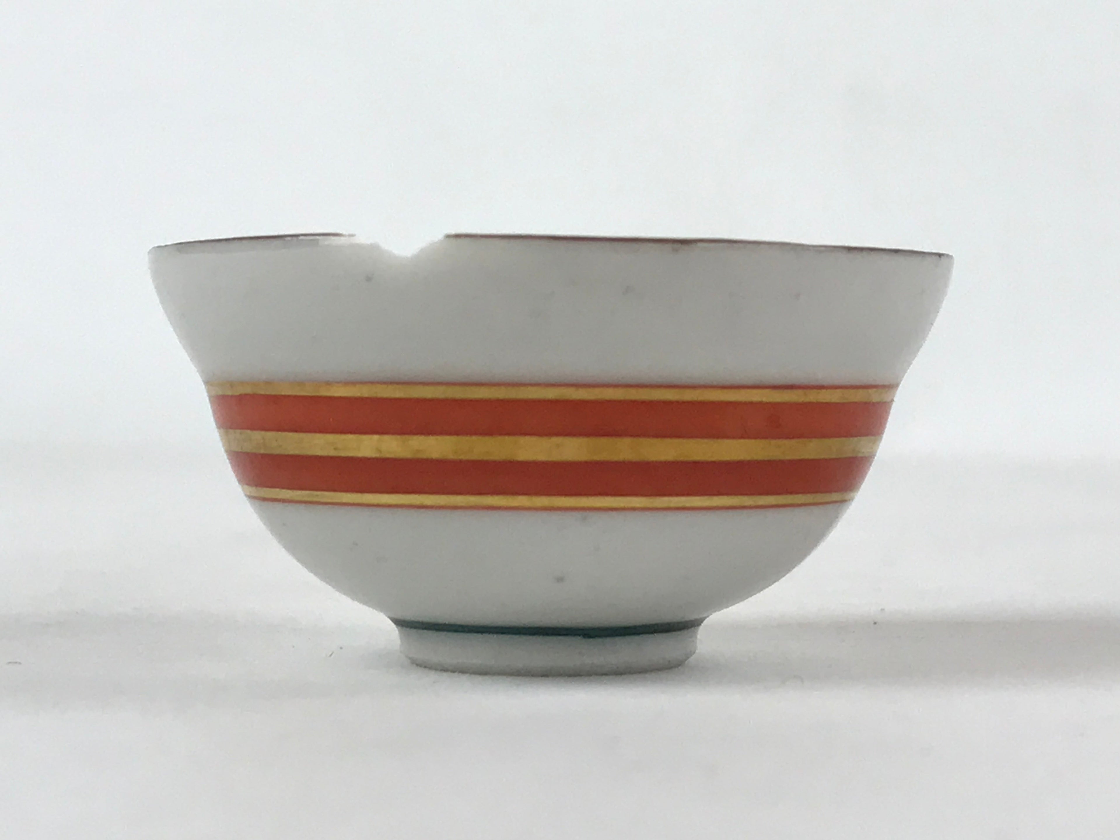 Japanese Kutani Ware Porcelain Sake Cup Vtg Tsubomi Ochoko Gold Flowers G110