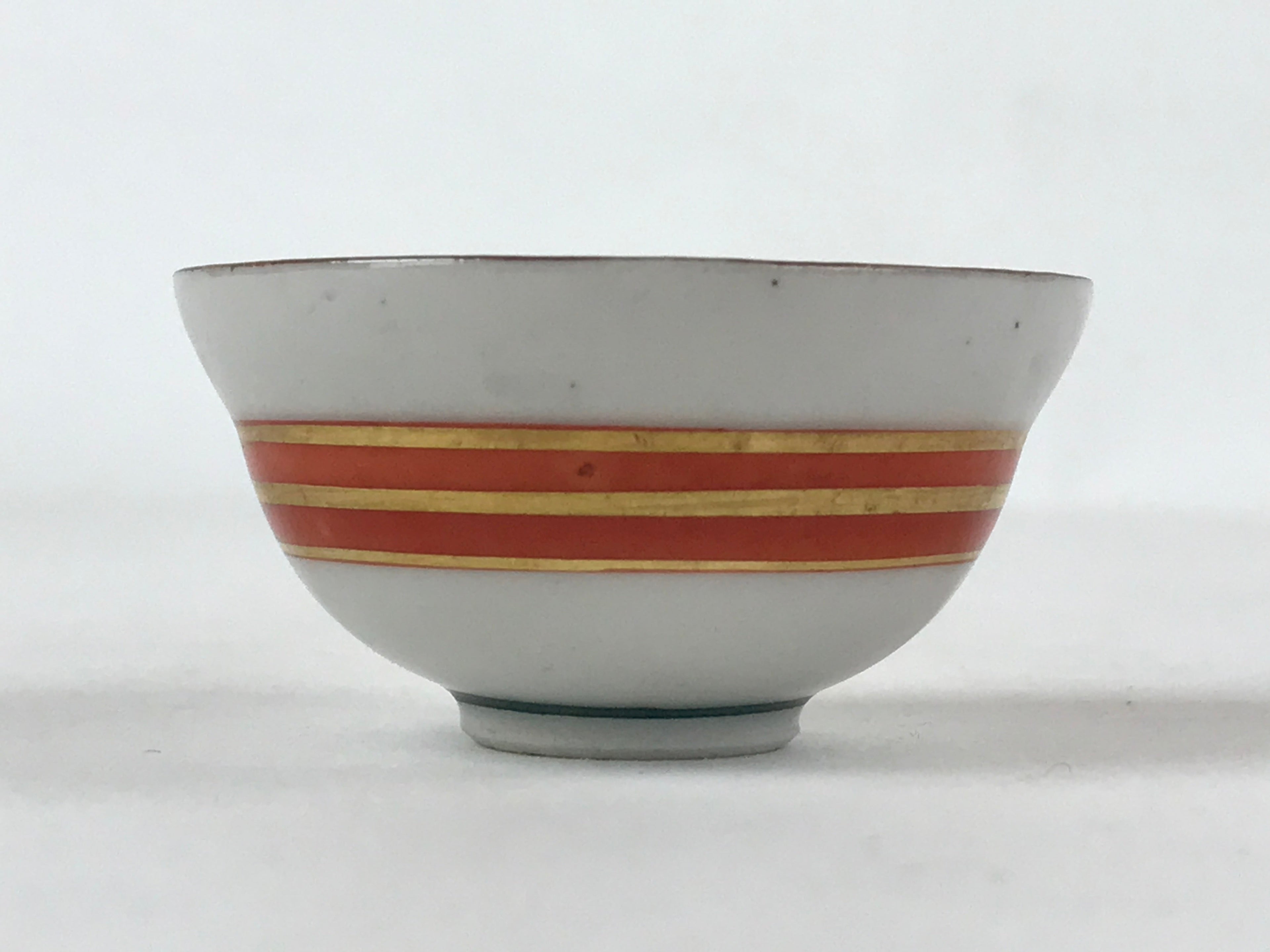 Japanese Kutani Ware Porcelain Sake Cup Vtg Tsubomi Ochoko Gold Flowers G110