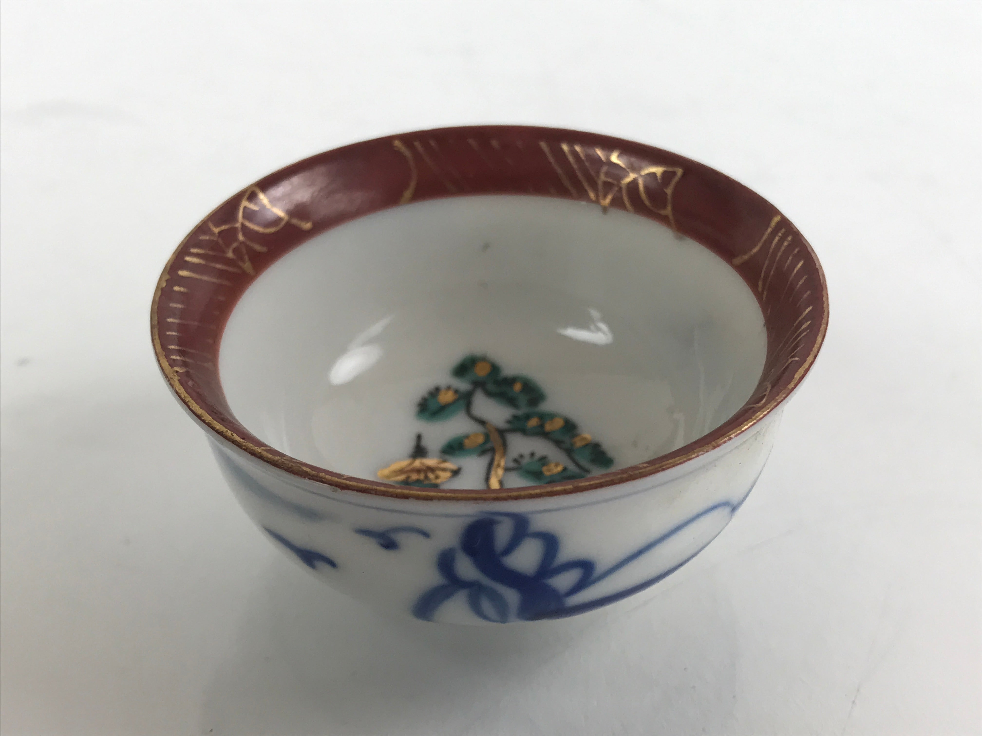 Japanese Kutani Ware Porcelain Sake Cup Vtg Tsubomi Ochoko Pagoda Pine Tree G239