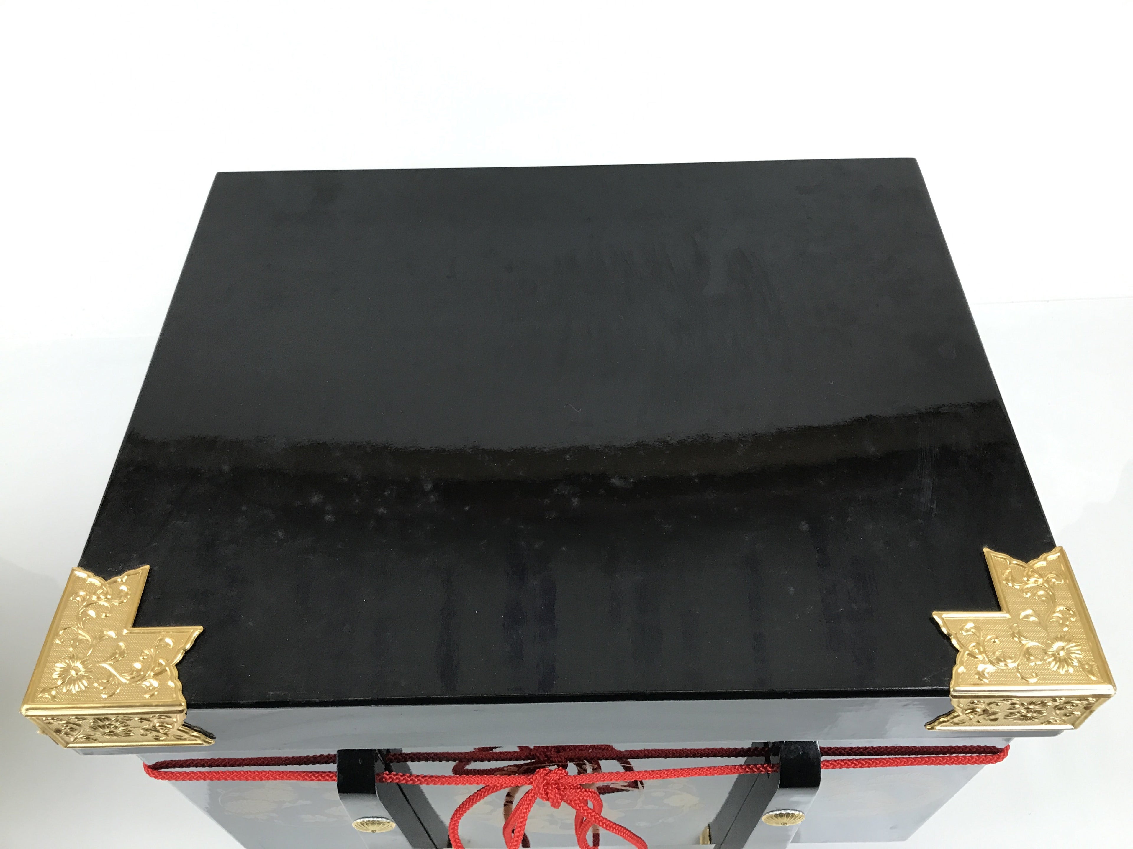 Japanese Lacquer Wood Boxed Kabuto Samurai Helmet Vtg Display Gold Dragon ID660