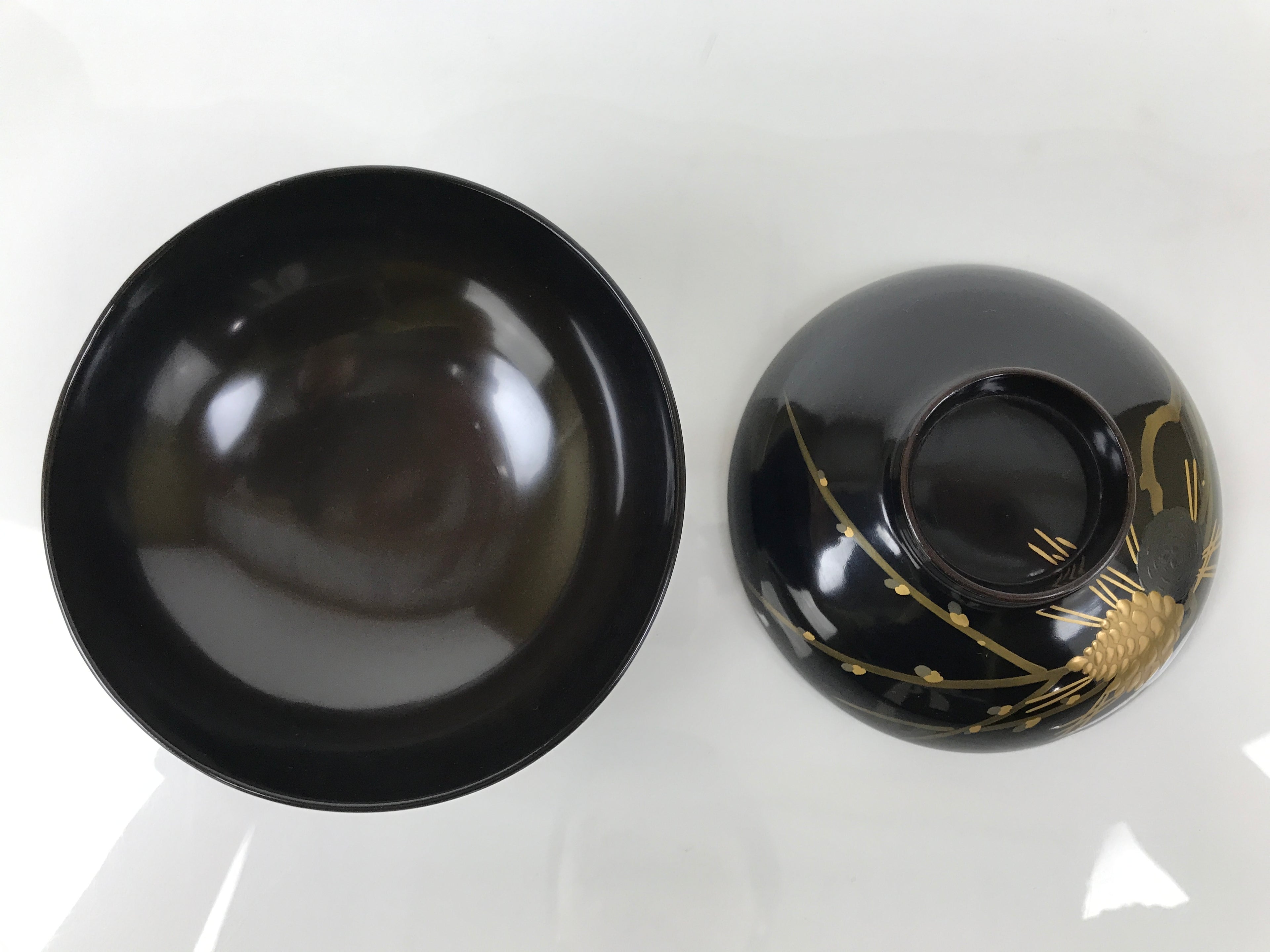 Japanese Lacquer Wood Lidded Bowl Owan Vtg Makie Black Gold Pinecone Needle LB17