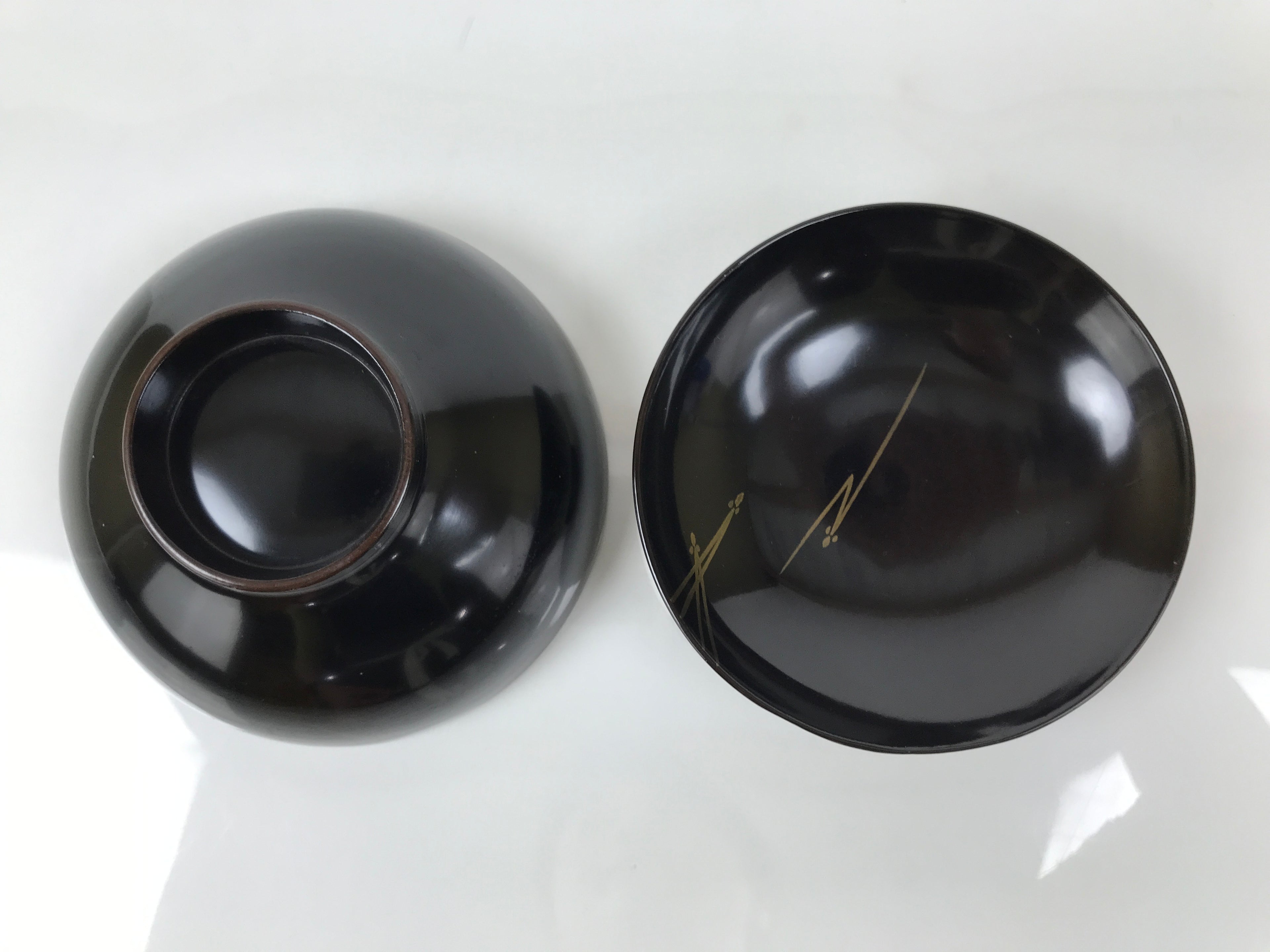 Japanese Lacquer Wood Lidded Bowl Owan Vtg Makie Black Gold Pinecone Needle LB17