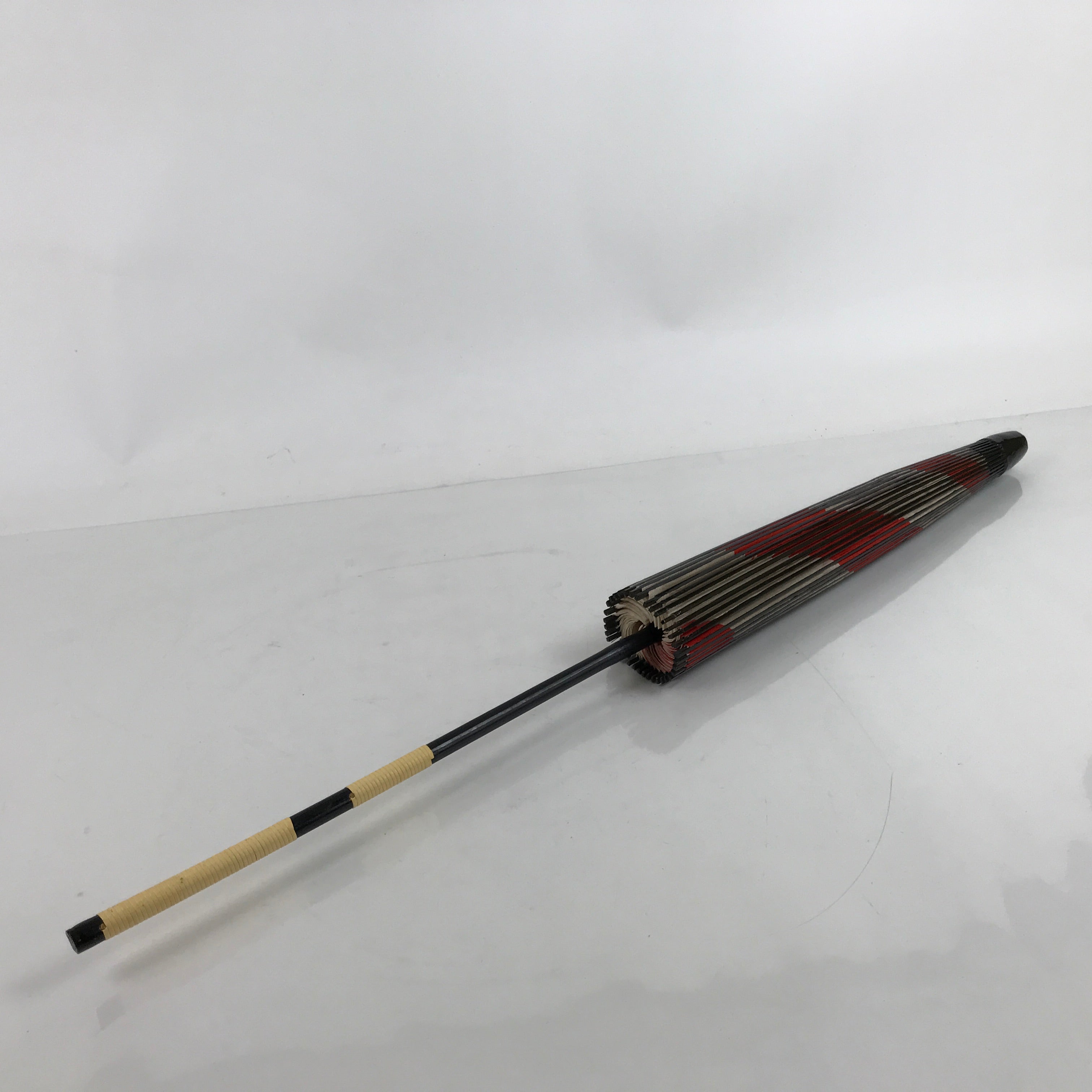 Japanese Lacquered Umbrella Parasol Vtg Wagasa Maigasa Geisha Paper Red JK765