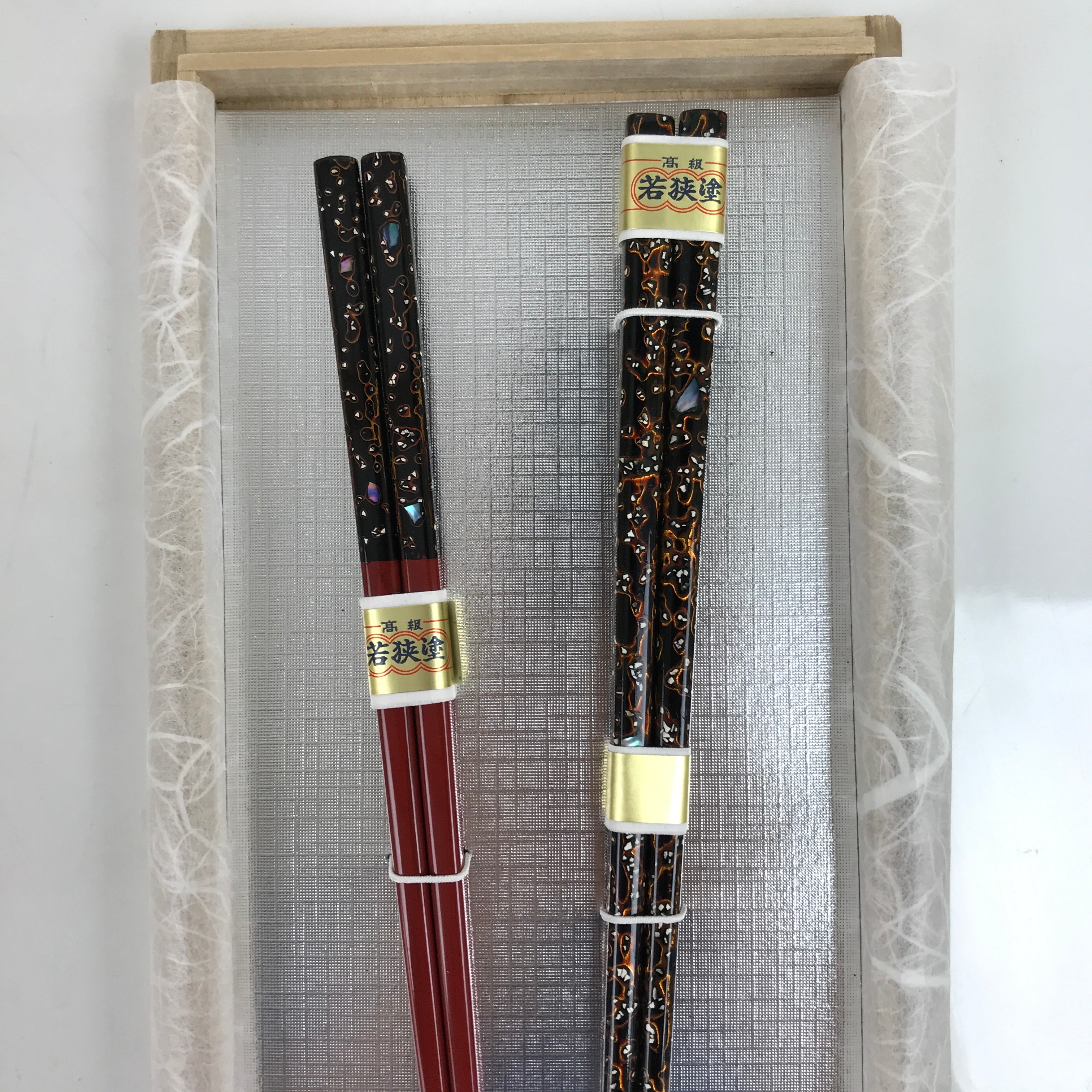 Japanese Lacquered Wooden Chopstick Pair Set Vtg Wakasa Raden Red Black L303