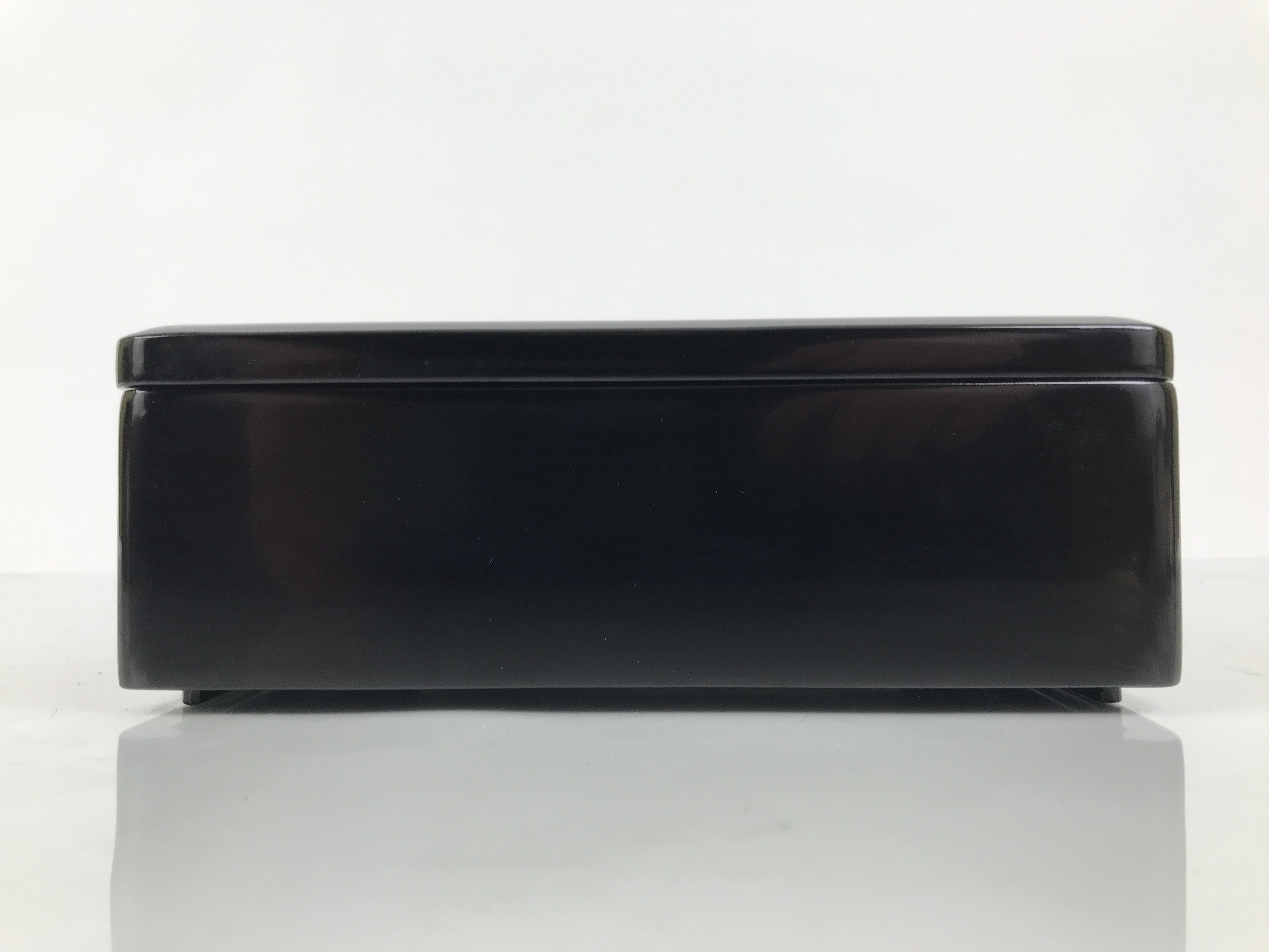 Japanese Lacquered Wooden Lidded Bento Box Vtg Jubako Classic Black Red L617