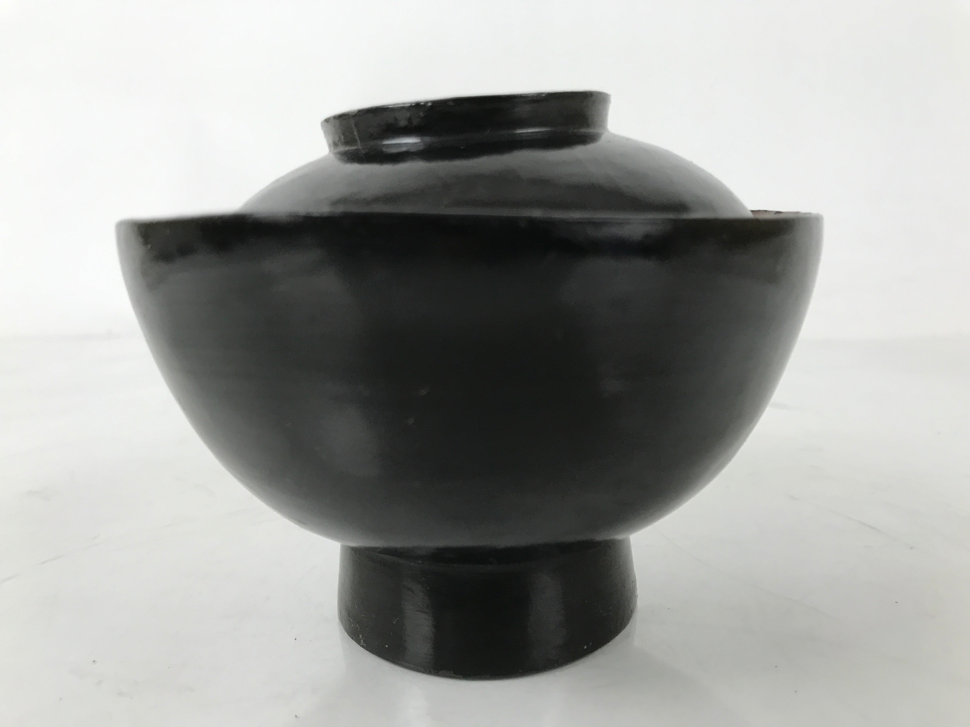 Japanese Lacquered Wooden Lidded Bowl Owan Vtg Rice Soup Dish Black Red LB131
