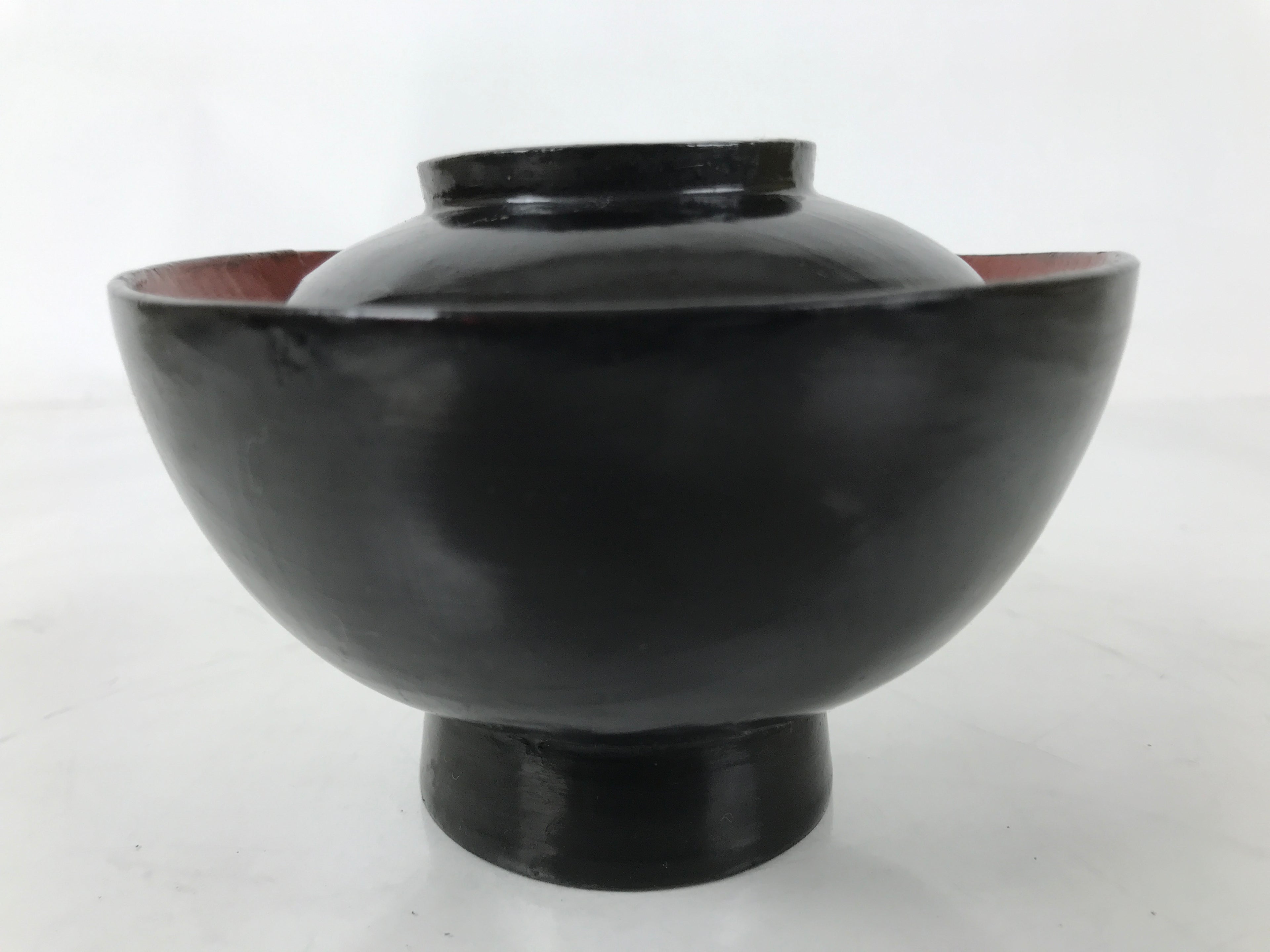 Japanese Lacquered Wooden Lidded Bowl Owan Vtg Rice Soup Dish Black Red LB132