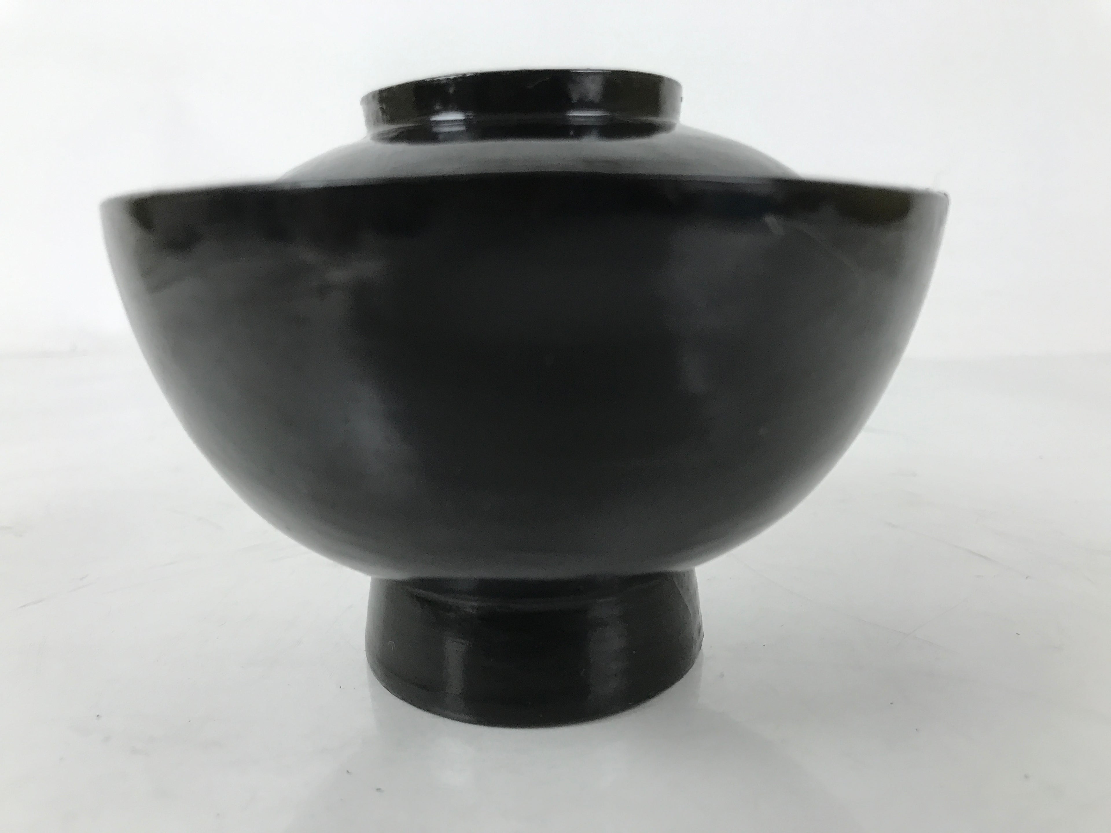 Japanese Lacquered Wooden Lidded Bowl Owan Vtg Rice Soup Dish Black Red LB132