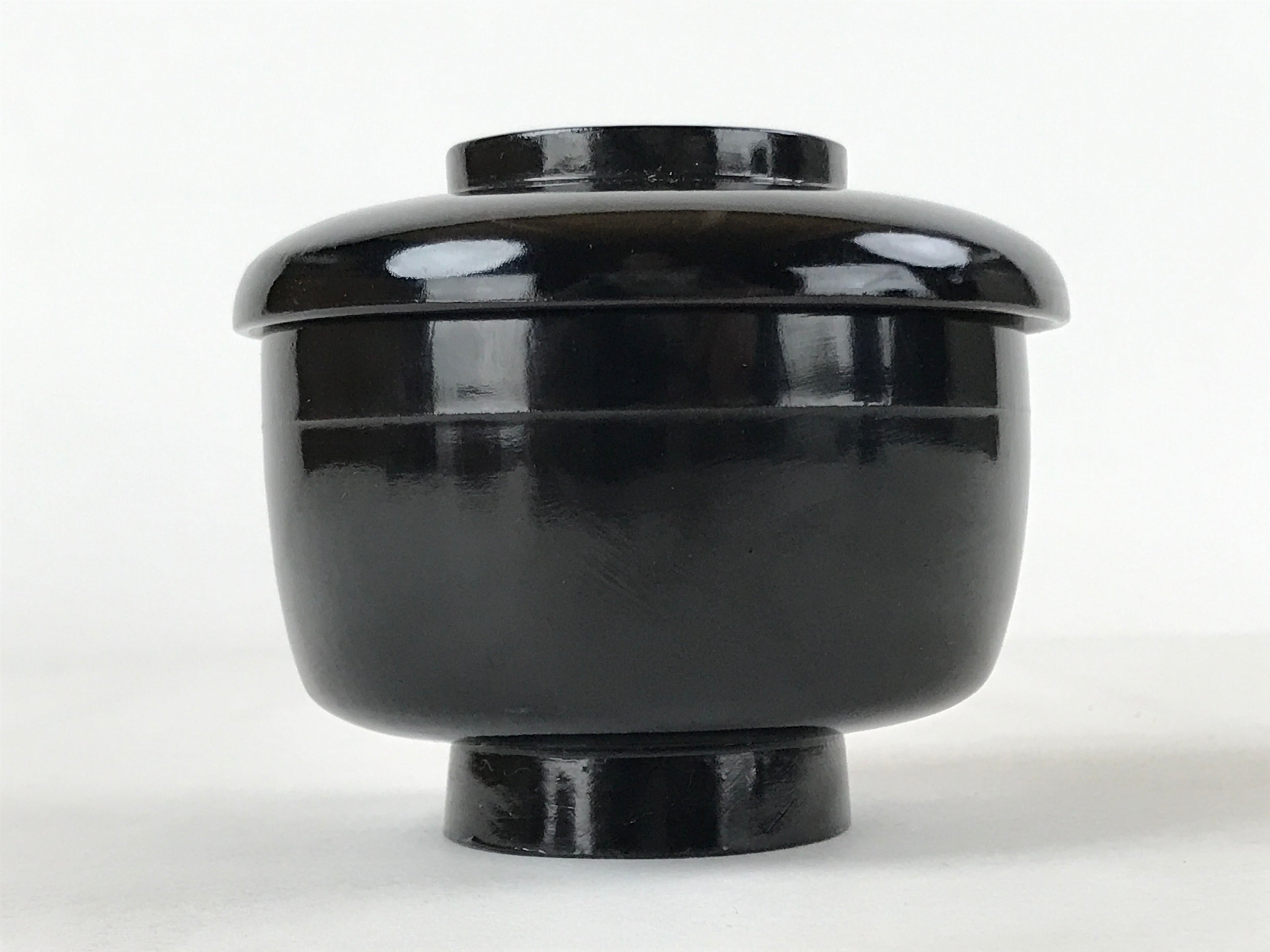 Japanese Lacquered Wooden Lidded Bowl Owan Vtg Rice Soup Dish Red Black LB100