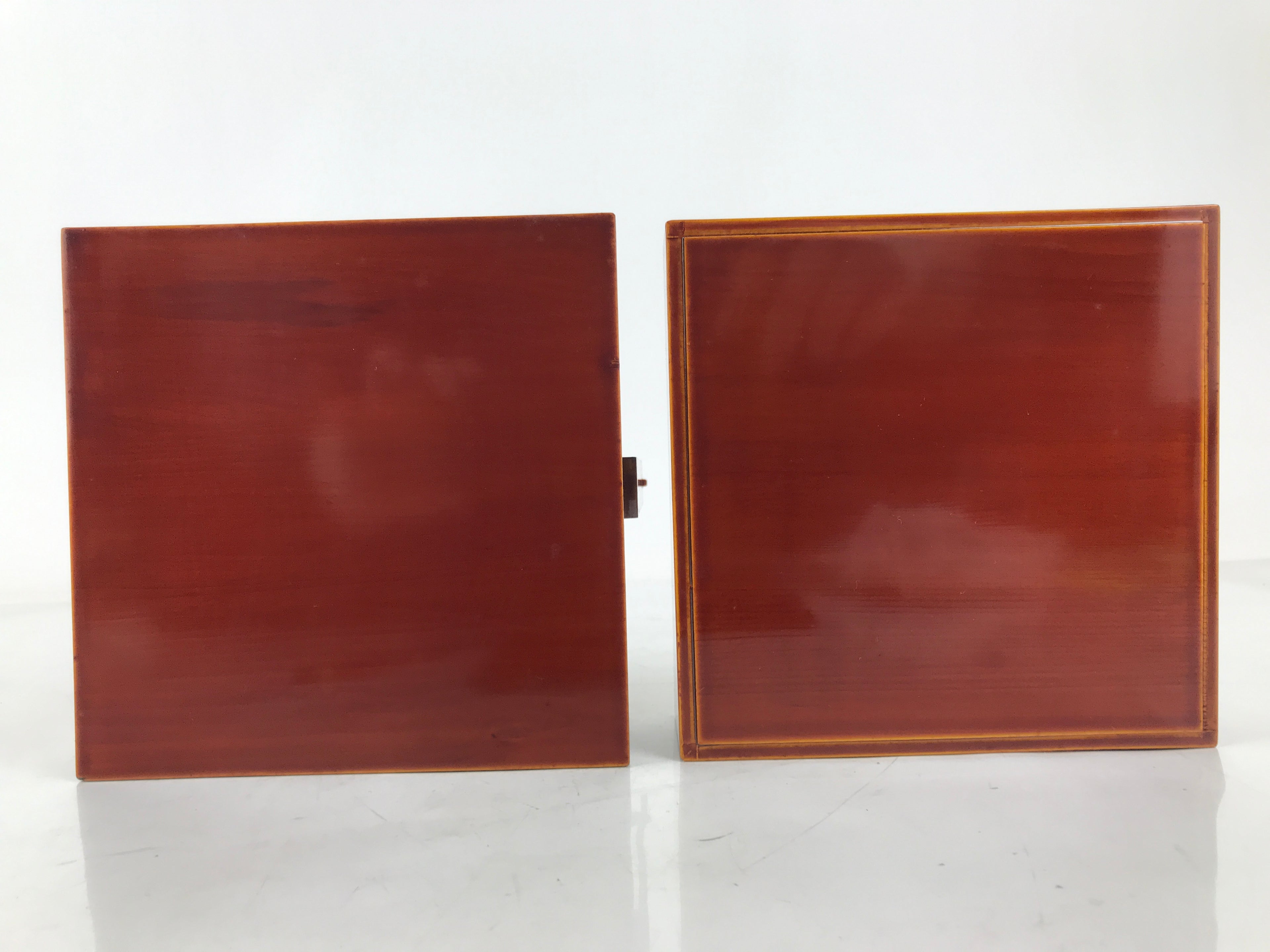 Japanese Lacquered Wooden Lunch Box Bento Shunkei Two Tiers Brown Handle LWB165