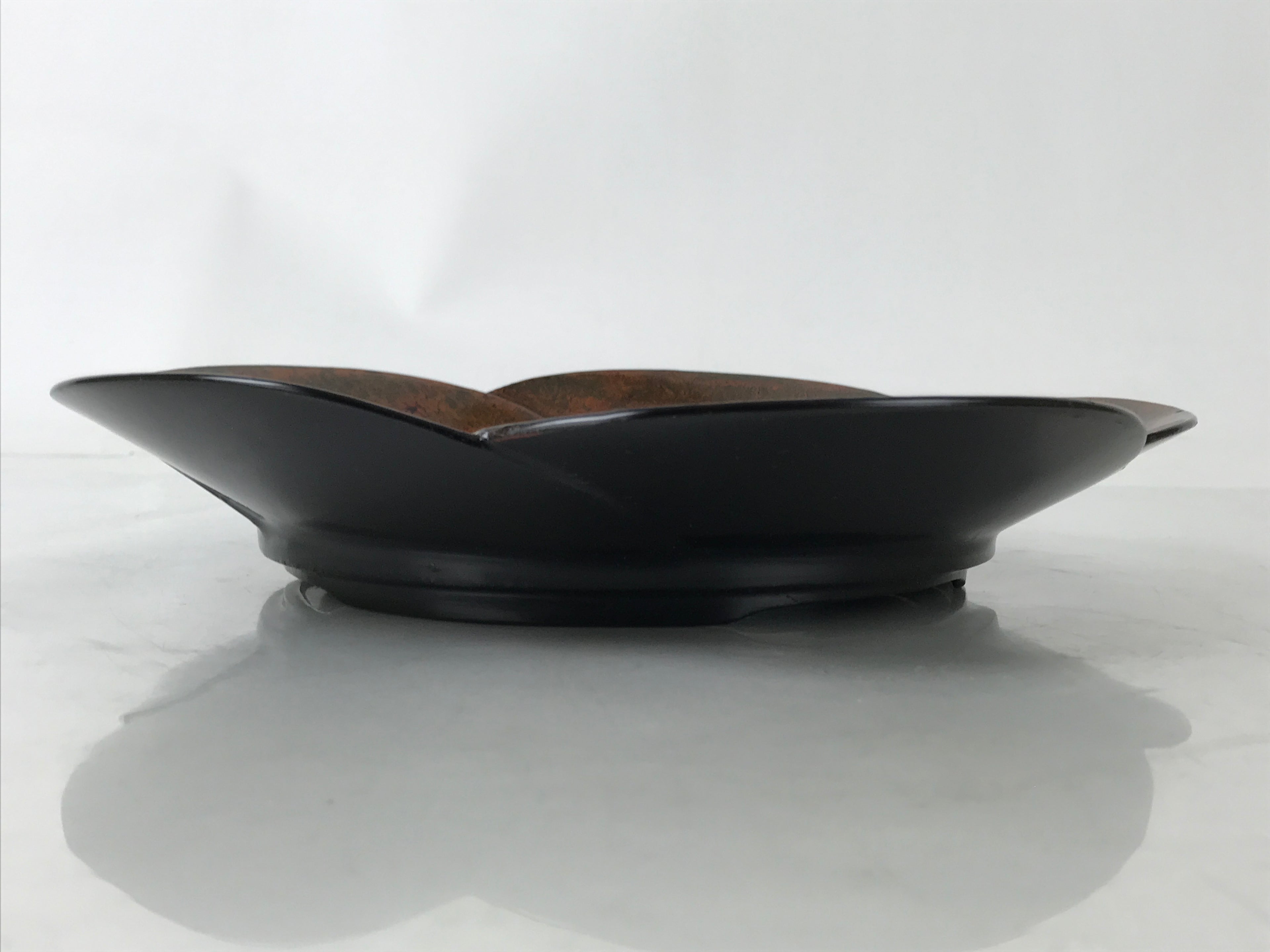 Japanese Lacquered Wooden Serving Tray Vtg Round Obon Plum Blossom Brown L393