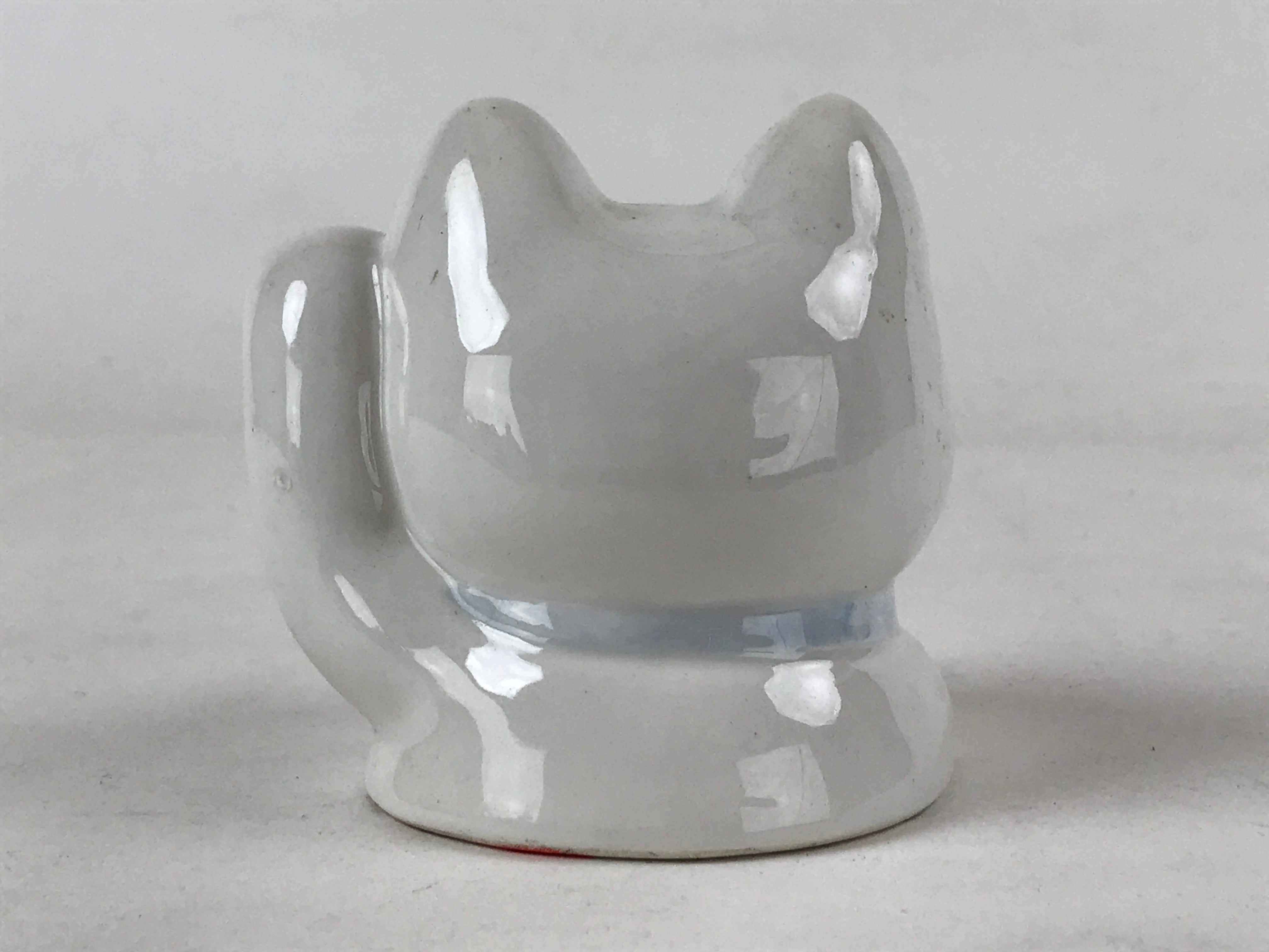 Japanese Maneki-Neko Lucky Cat Smiling Face Figurine Vtg Ceramic 