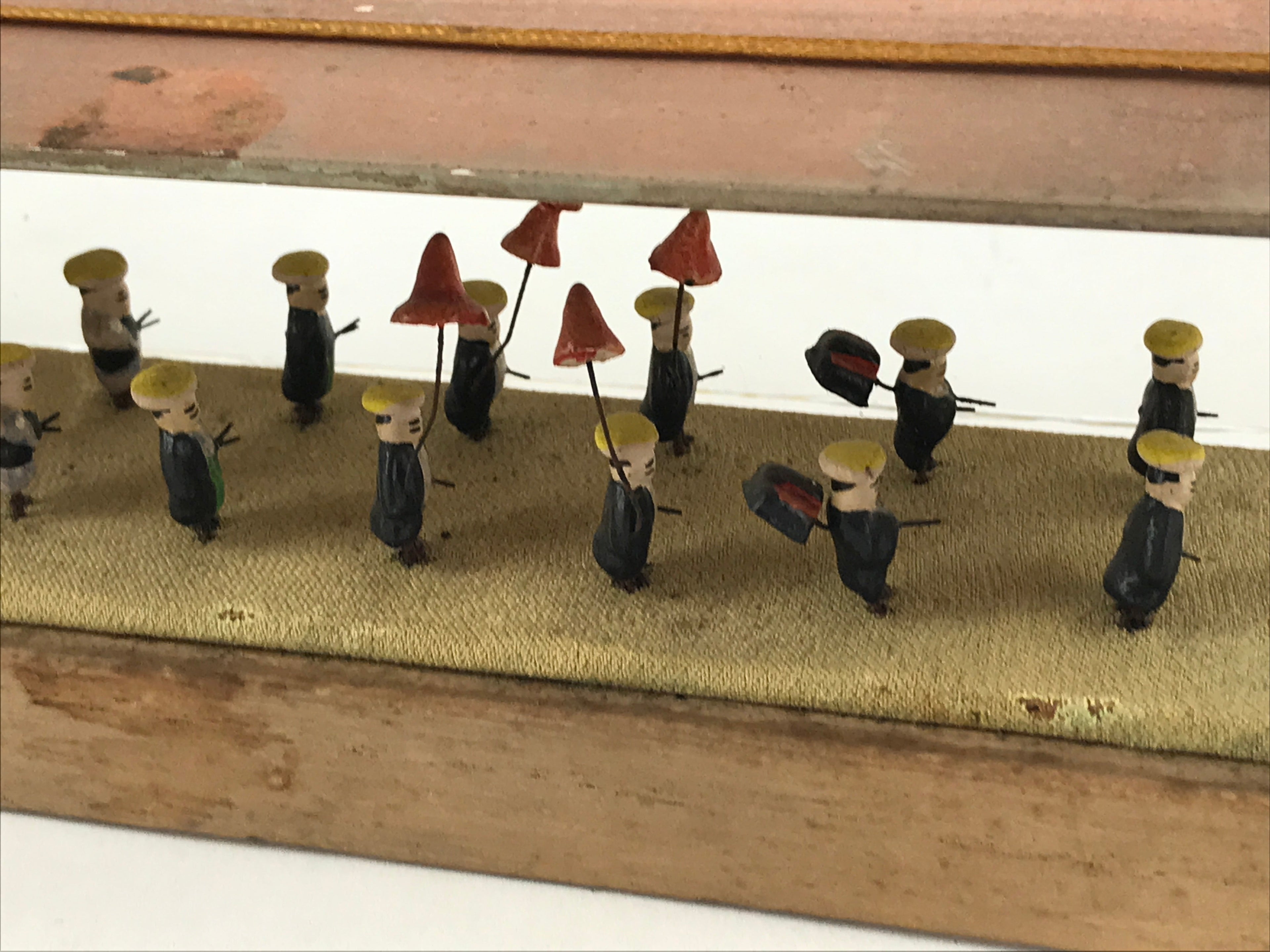 Japanese Metal Dolls Figurines Glass Case Vtg Daimyo Procession Horses BD934