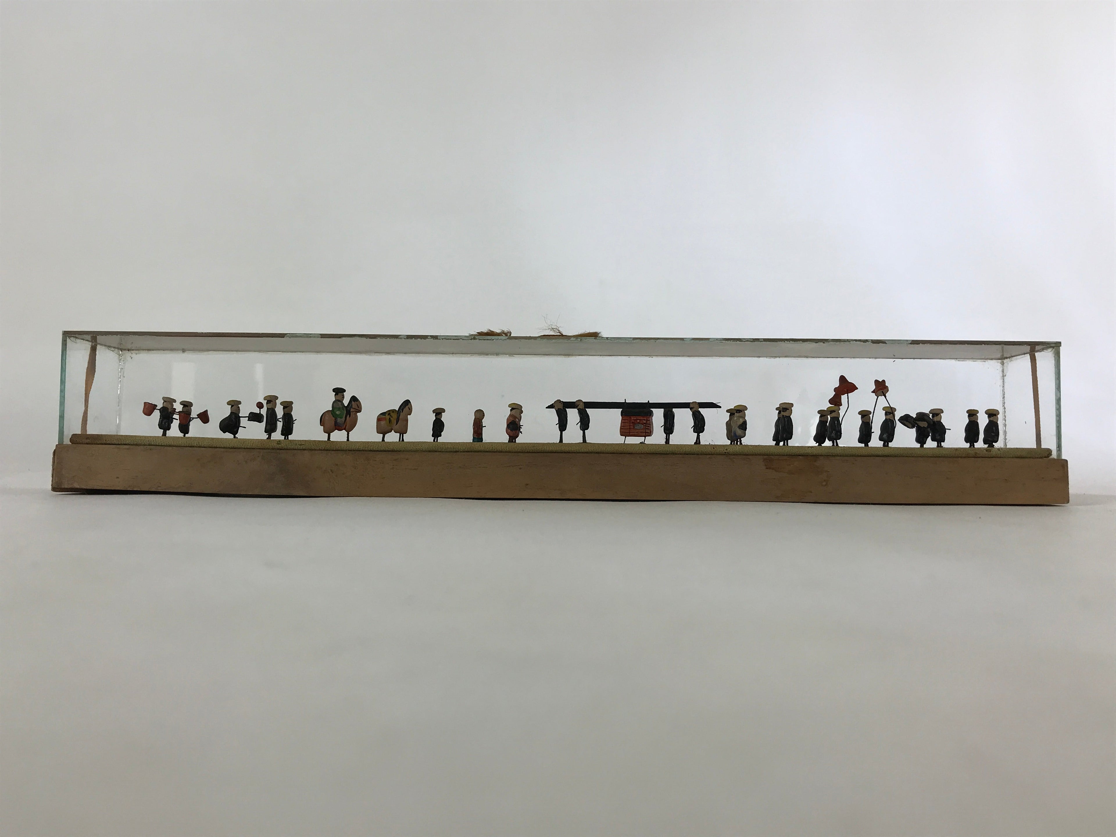 Japanese Metal Dolls Figurines Glass Case Vtg Daimyo Procession Horses BD934
