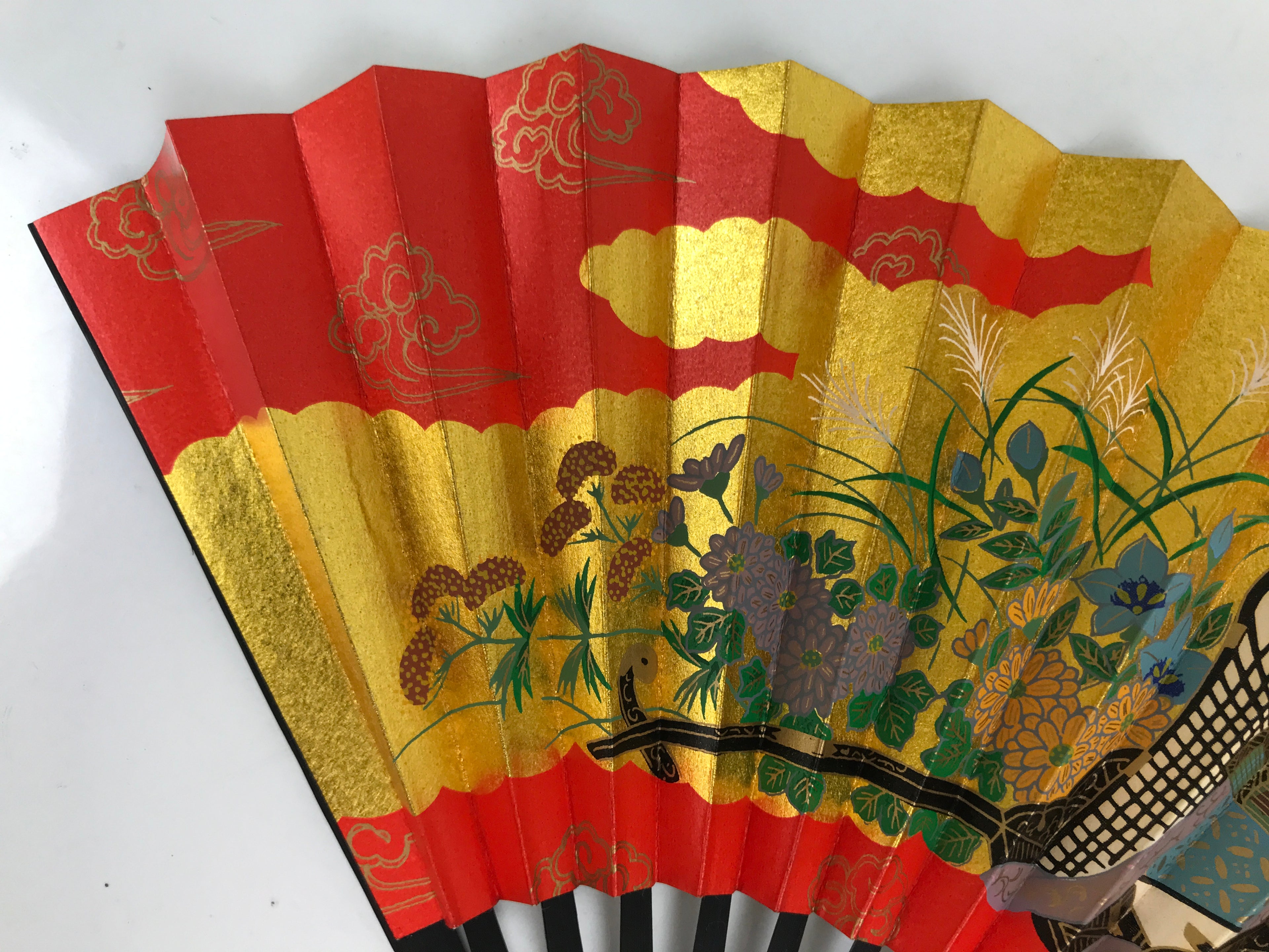 Japanese Miniature Folding Fan w/Stand Vtg Royal Carriage Kago Cart Red Gold 4D881
