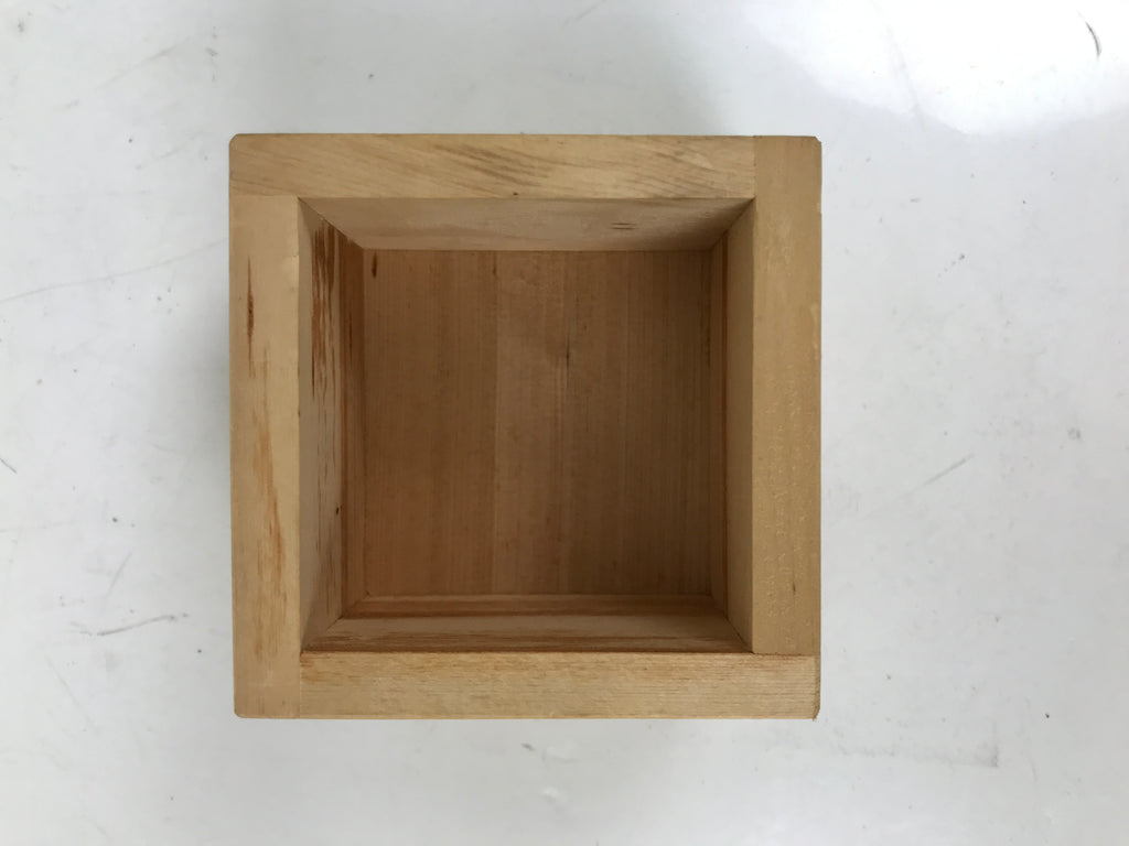 Japanese Miniature Wooden Measuring Cup Masu Decoration Kanji Congaturation L541