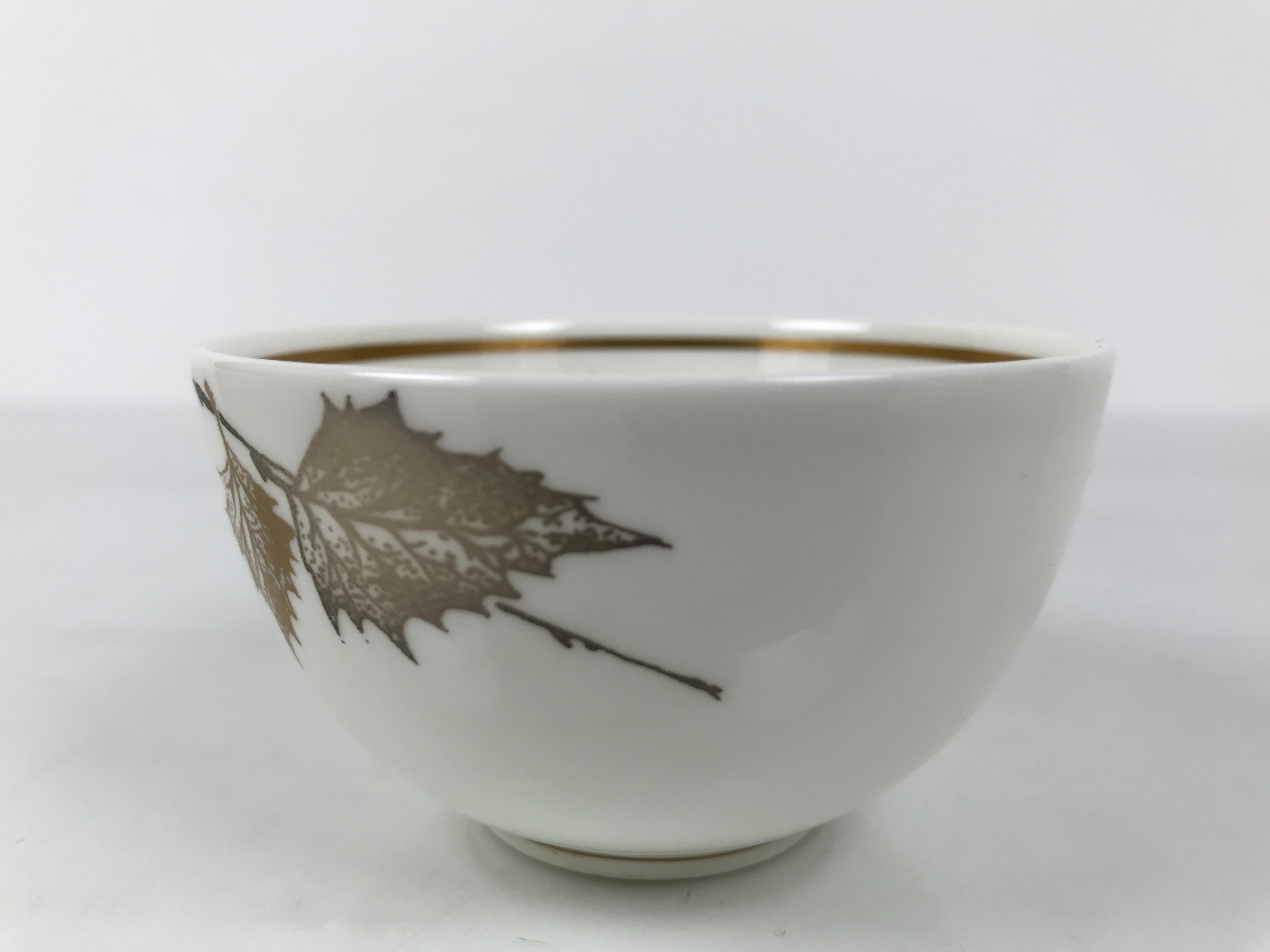 Japanese Narumi Porcelain Yunomi Teacup Pottery Vtg White Brown Gold Leaf TC615