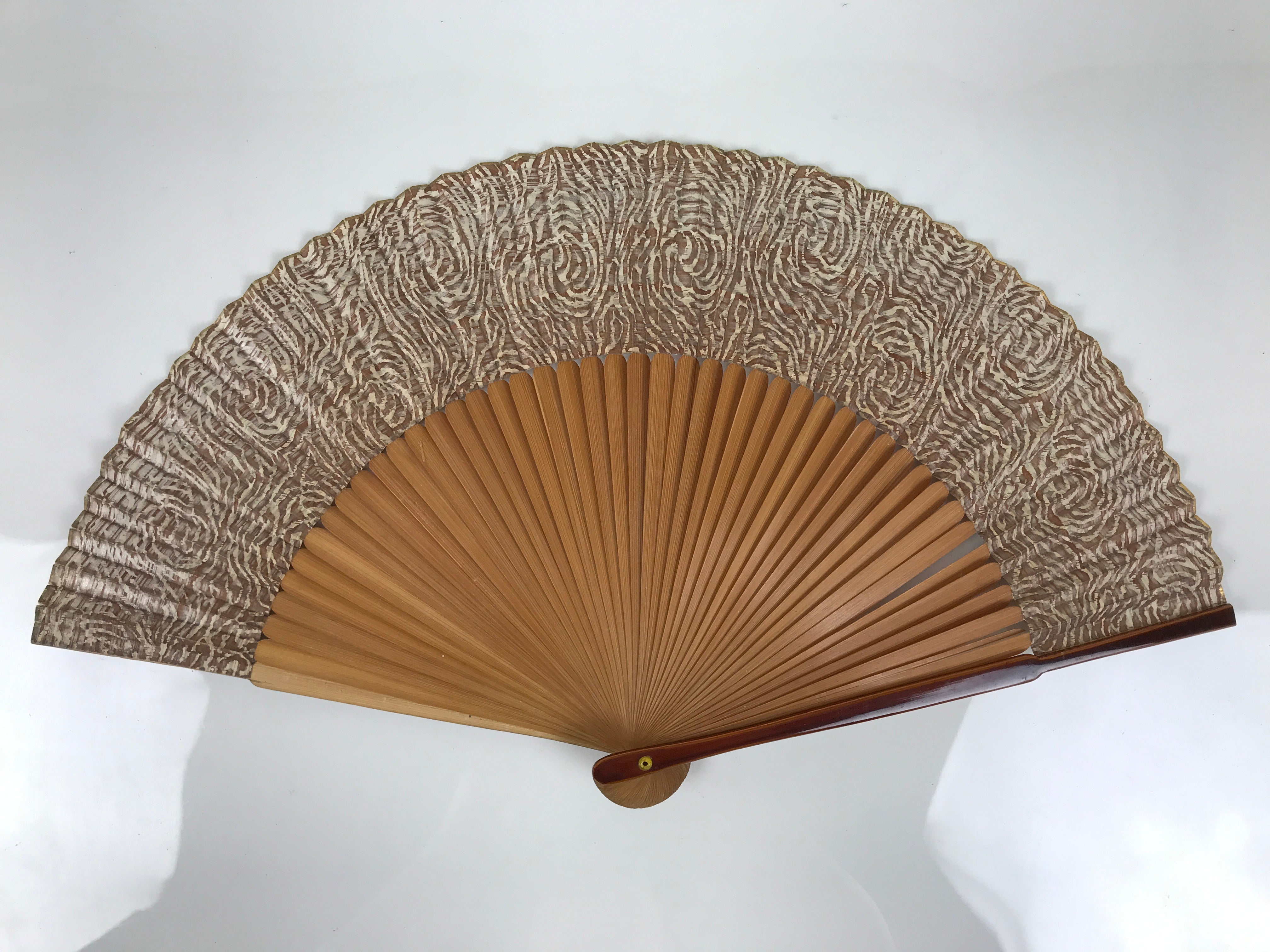 Japanese Paper Folding Fan Sensu Bamboo Frame Brown Silver Floral Swirl 4D898