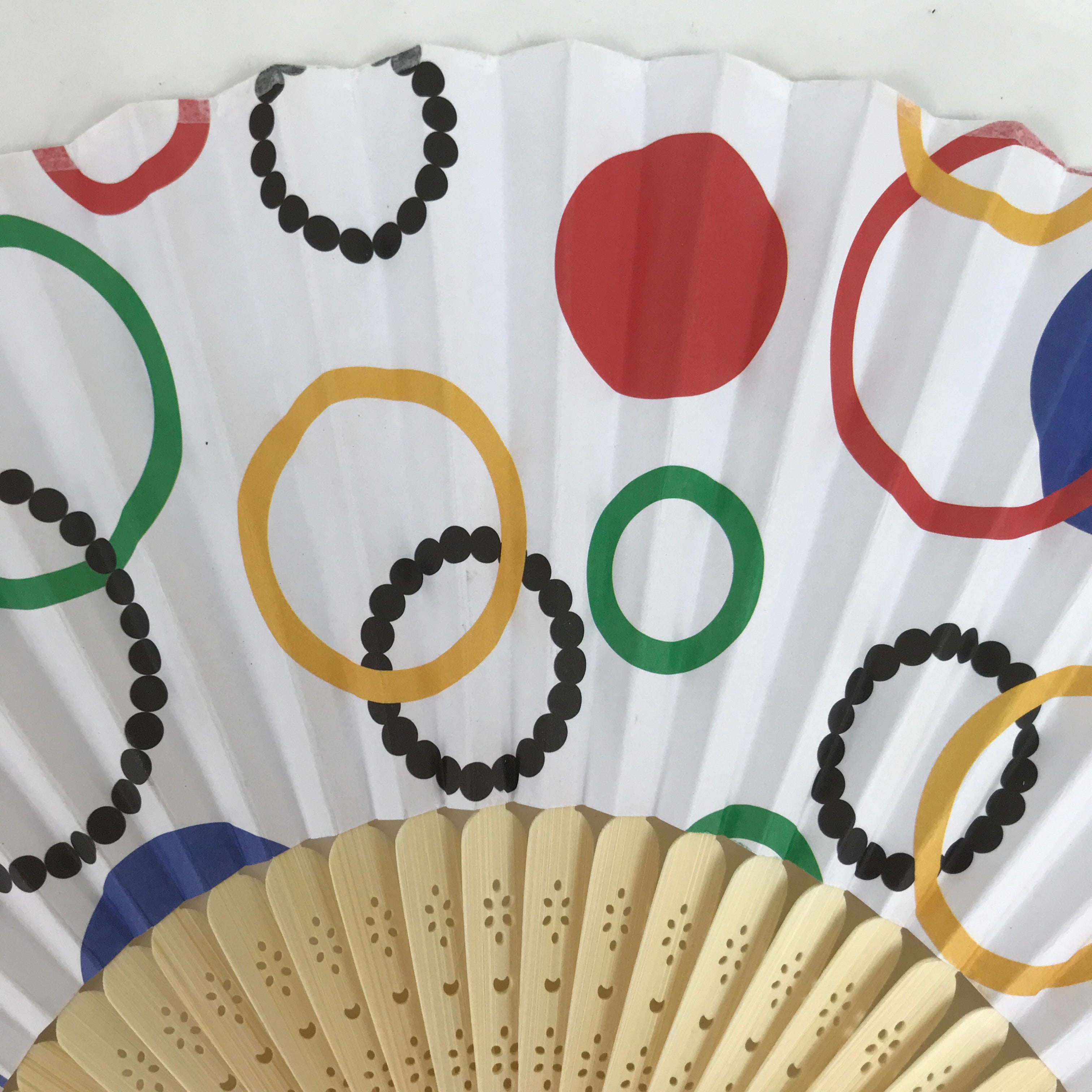 Japanese Paper Folding Fan Sensu Bamboo Frame Multicolored Rings Pattern 4D844