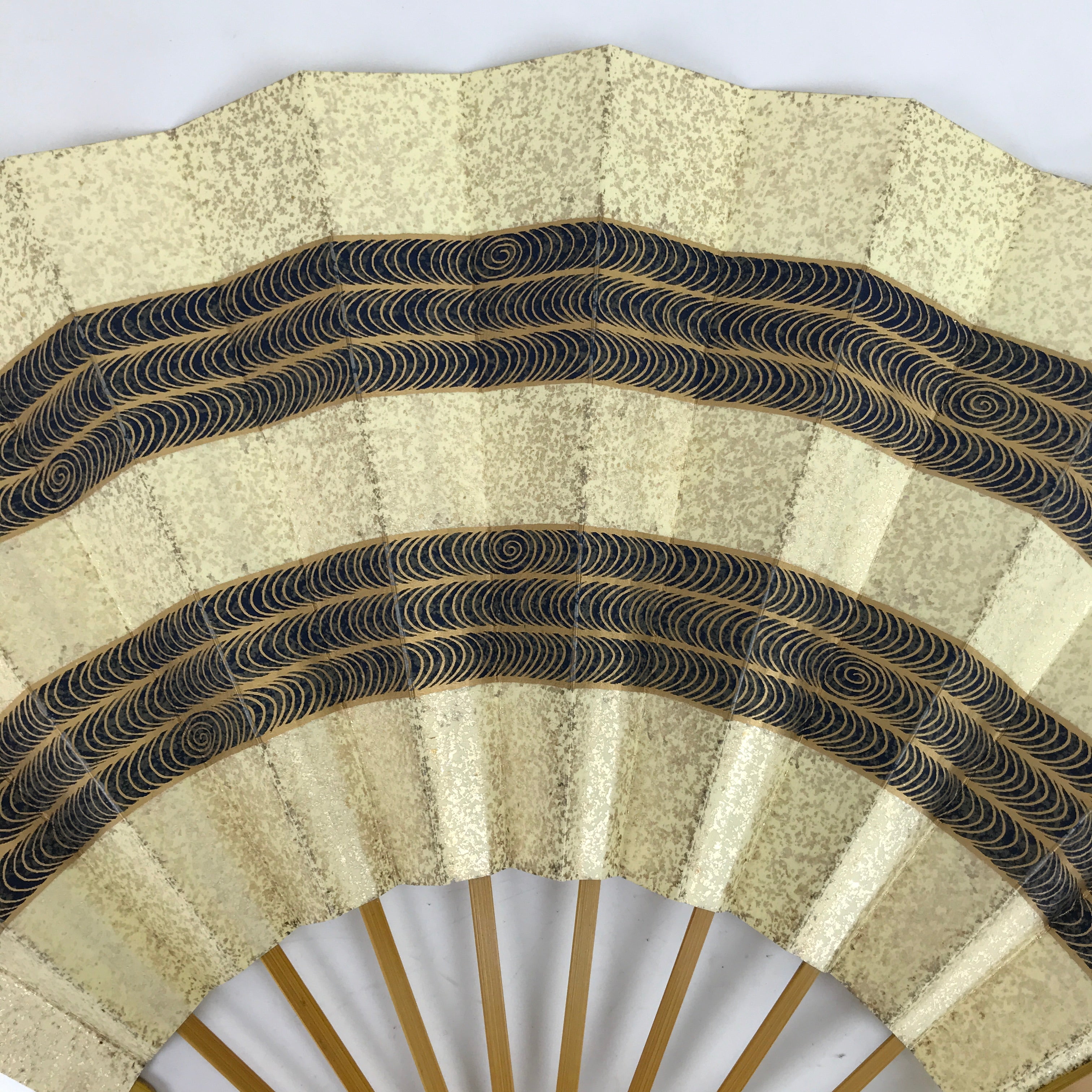 Japanese Paper Folding Fan Sensu Maisen Vtg Bamboo Frame Gold Waves 4D874