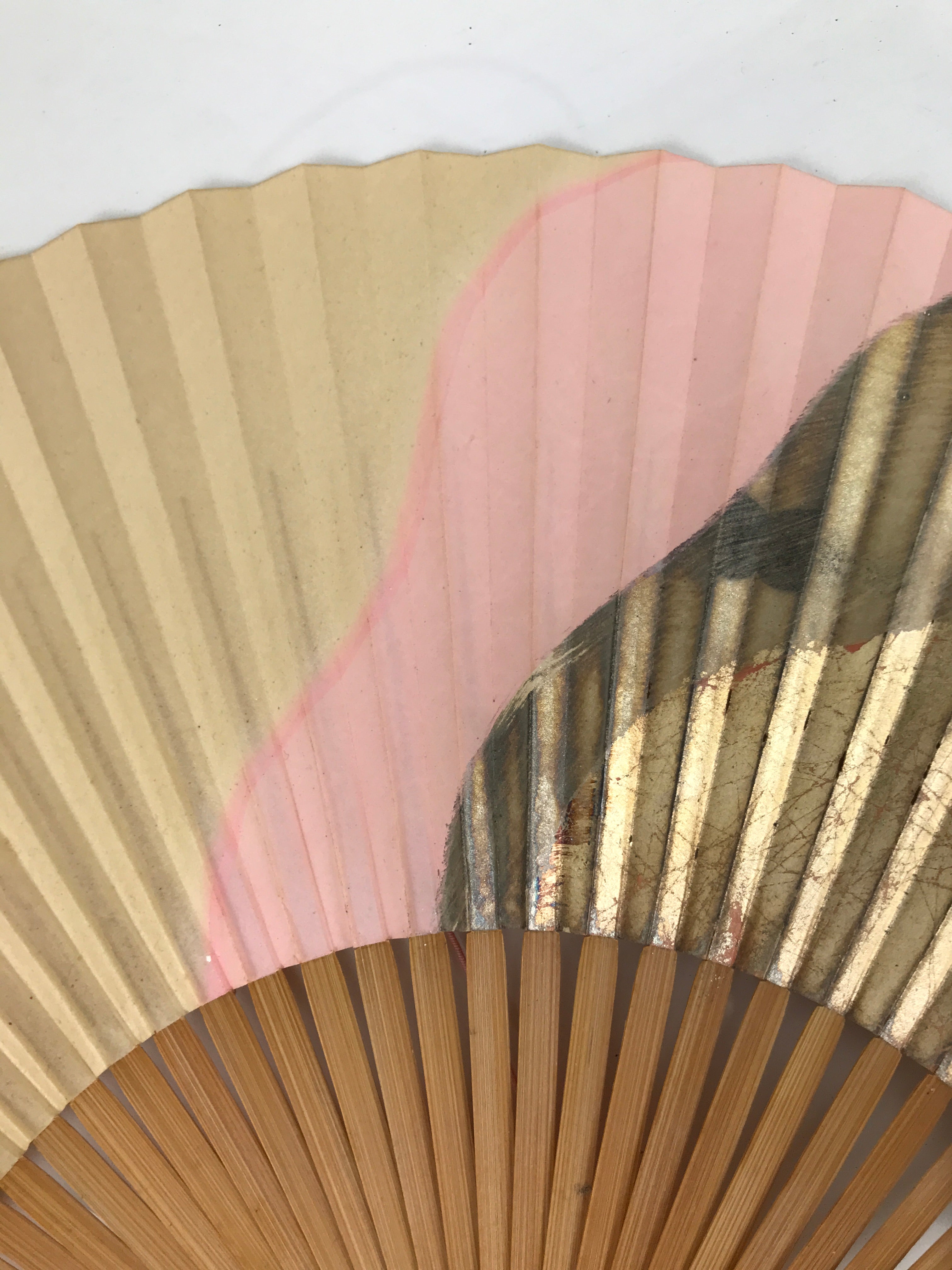 Japanese Paper Folding Fan Sensu Vtg Bamboo Frame Beige Pink Gold Design 4D910