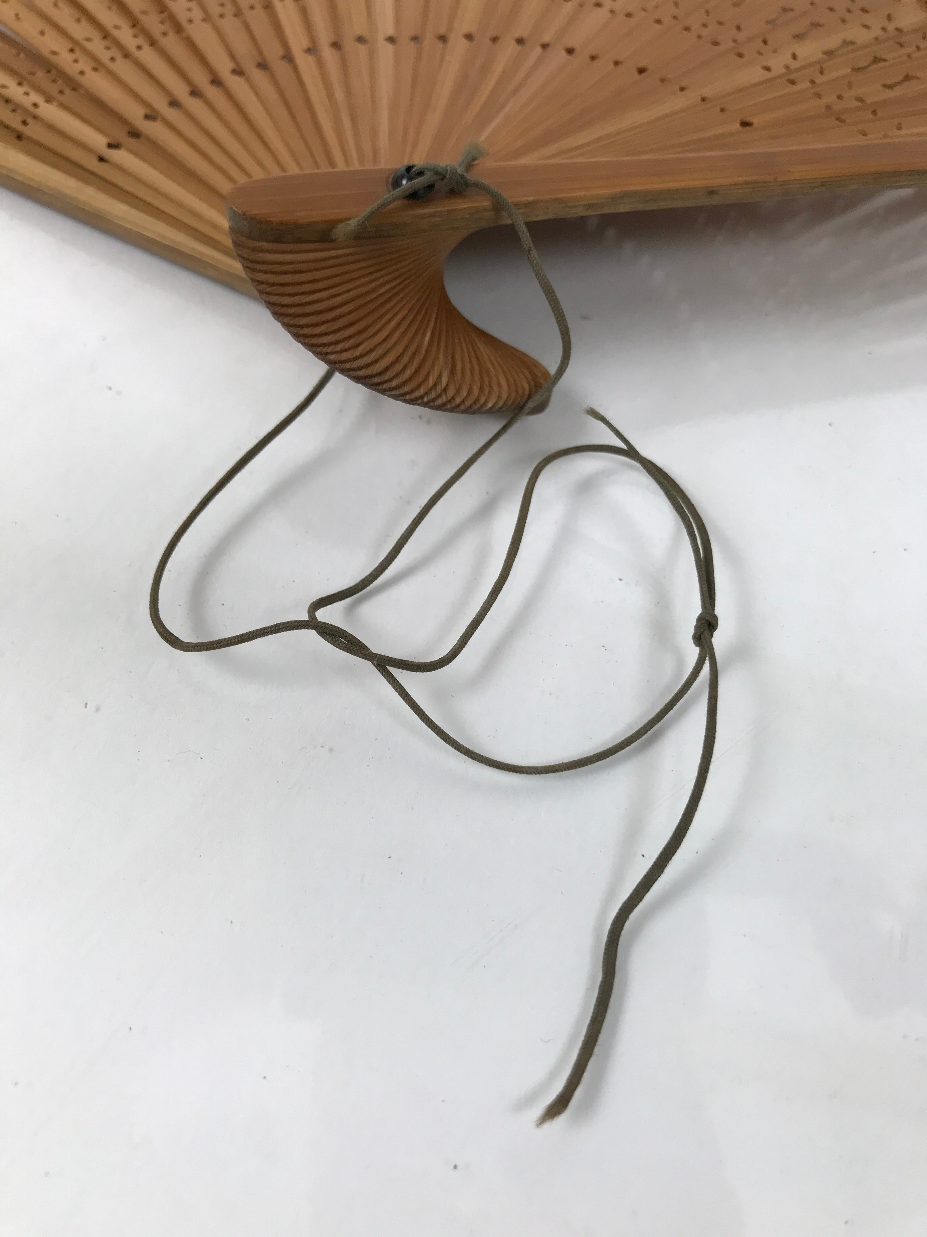 Japanese Paper Folding Fan Sensu Vtg Bamboo Frame Blue Mountains Brown 4D896