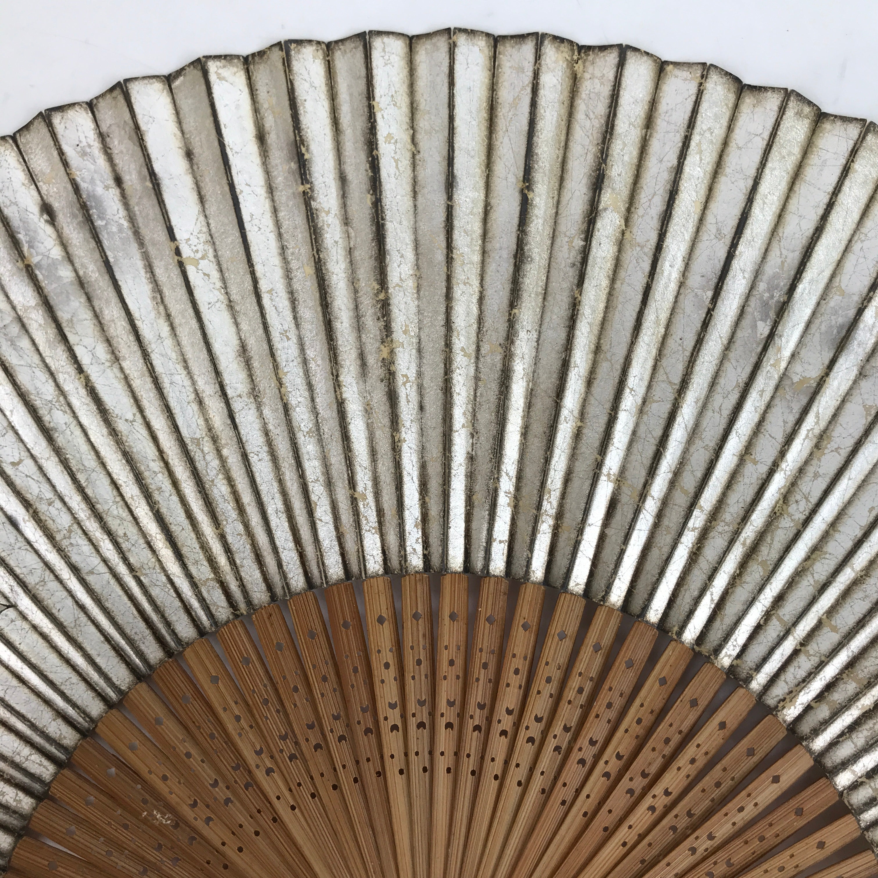 Japanese Paper Folding Fan Sensu Vtg Bamboo Frame Flowers Silver Flag 4D849