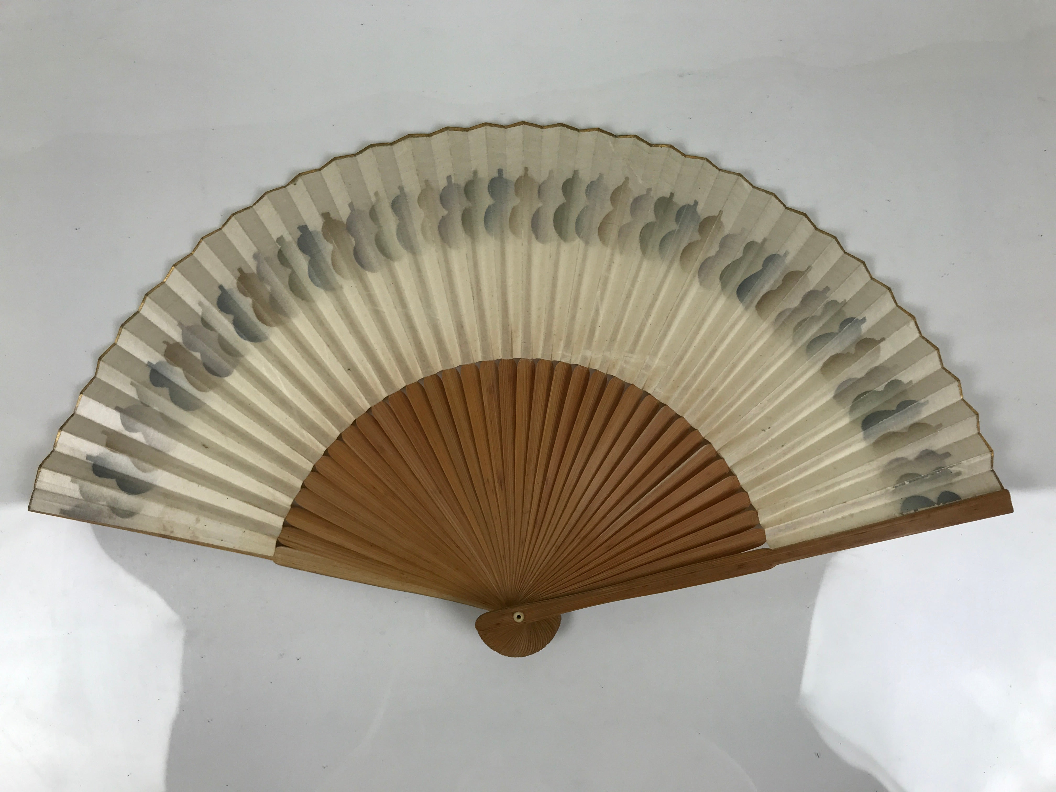Japanese Paper Folding Fan Sensu Vtg Bamboo Frame Hyotan Gourd Pattern 4D904