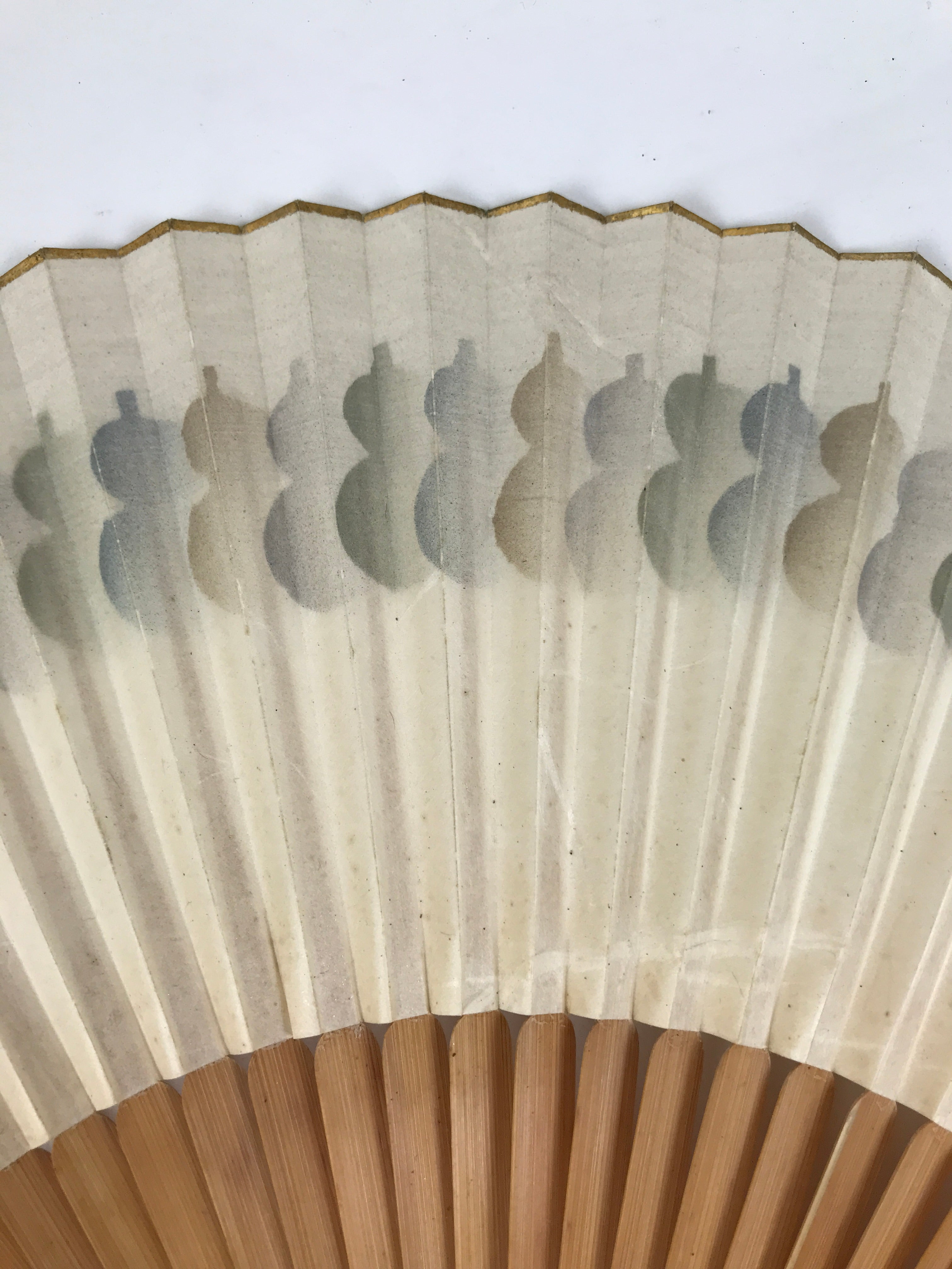 Japanese Paper Folding Fan Sensu Vtg Bamboo Frame Hyotan Gourd Pattern 4D904