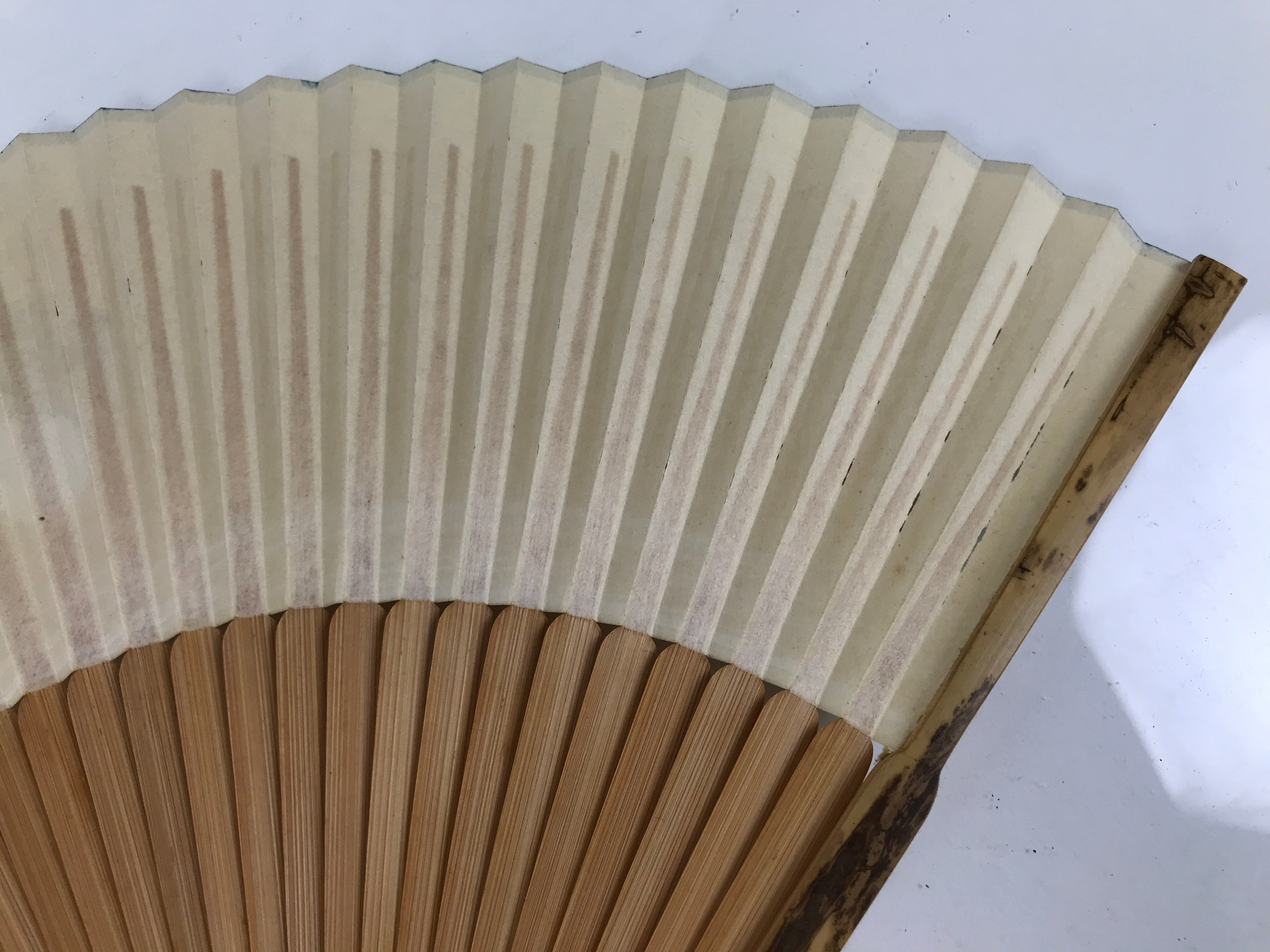 Japanese Paper Folding Fan Sensu Vtg Bamboo Frame Silver Turnips Pepper 4D912