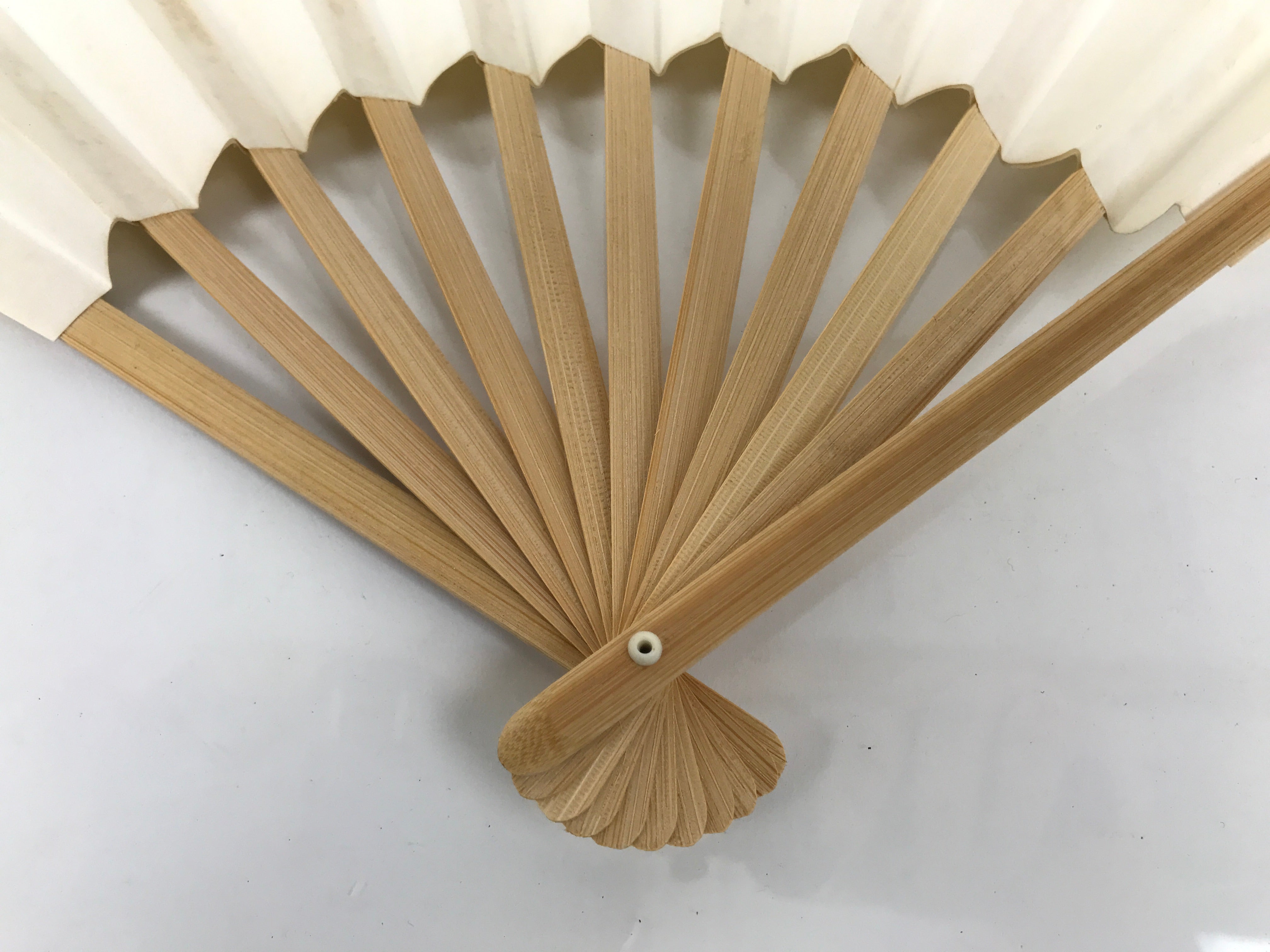 Japanese Paper Folding Fan Sensu Vtg Bamboo Frame Simple Blank White 4D887
