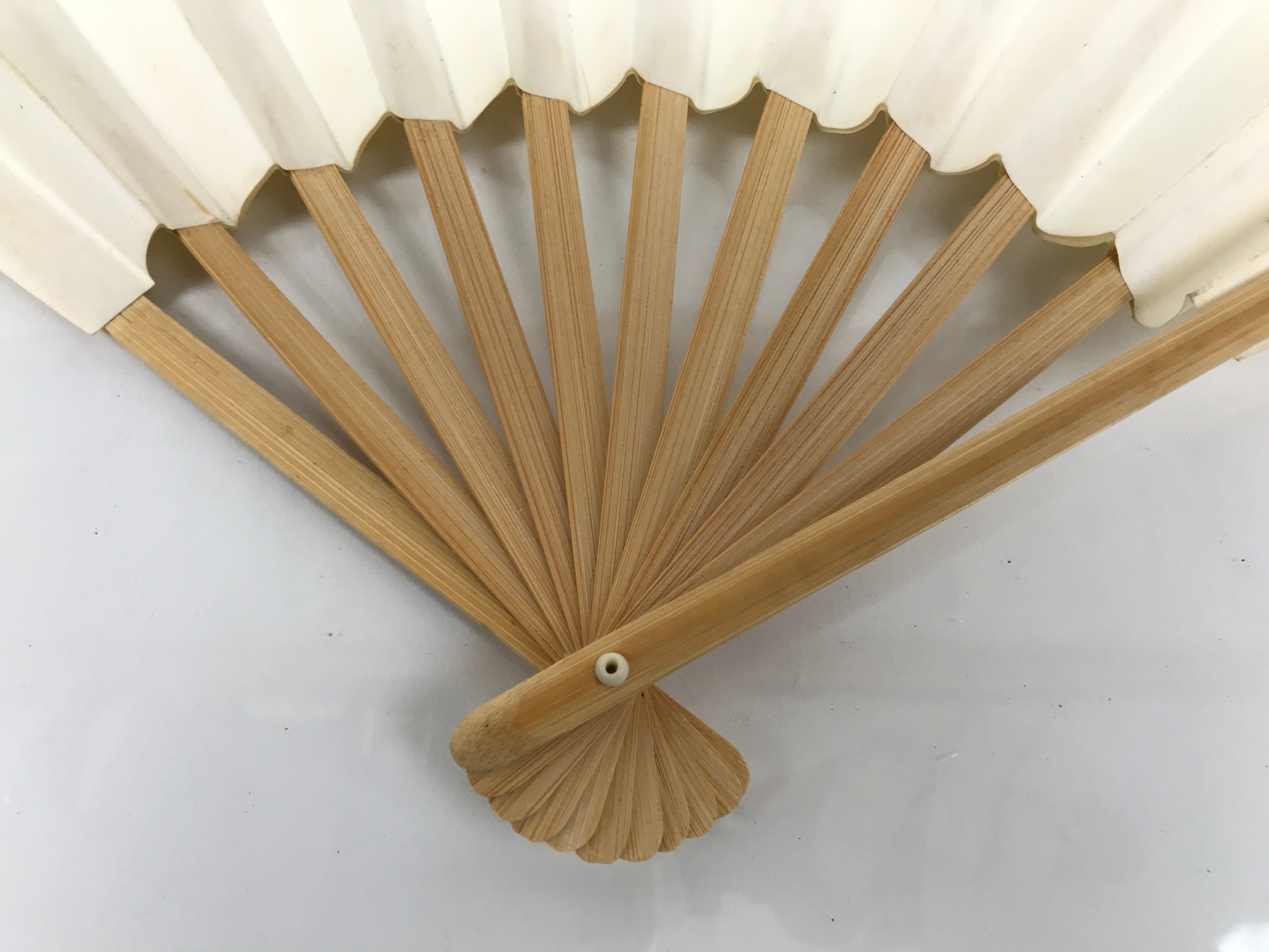 Japanese Paper Folding Fan Sensu Vtg Bamboo Frame Simple Blank White 4D889