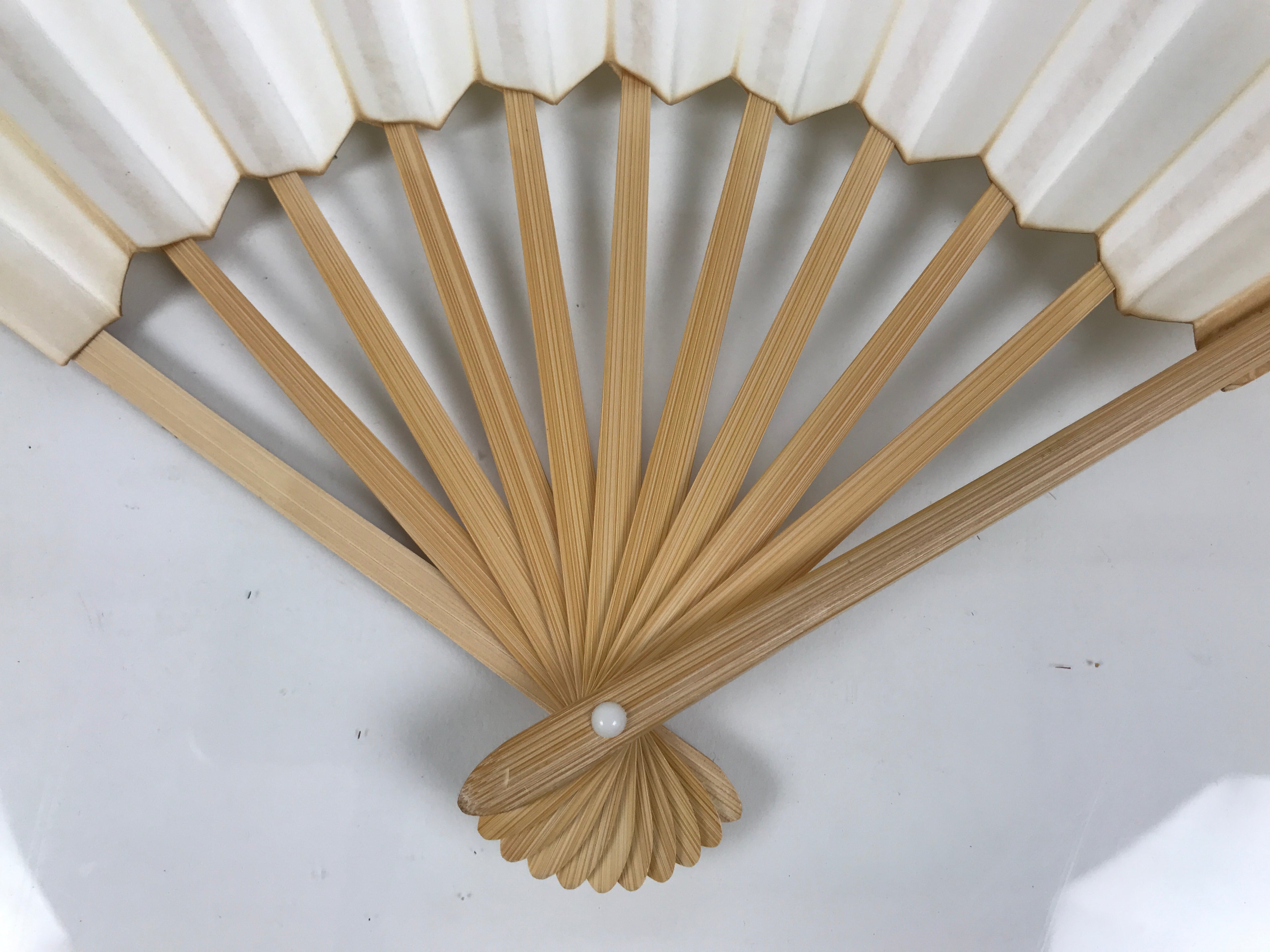 Japanese Paper Folding Fan Sensu Vtg Bamboo Frame Simple Blank White 4D948