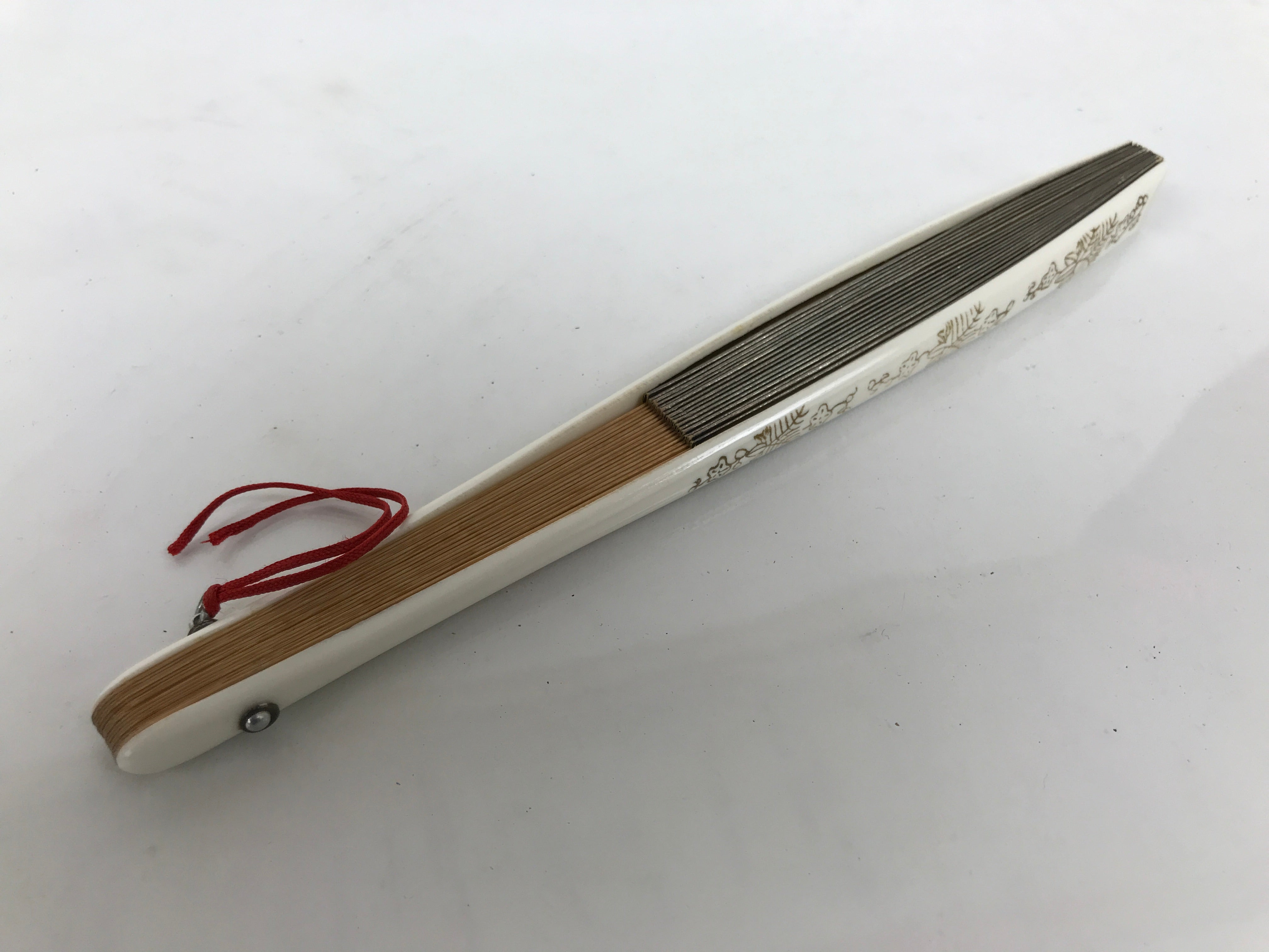 Japanese Paper Folding Fan Sensu Vtg Bamboo Resin Gold Silver White Formal 4D906