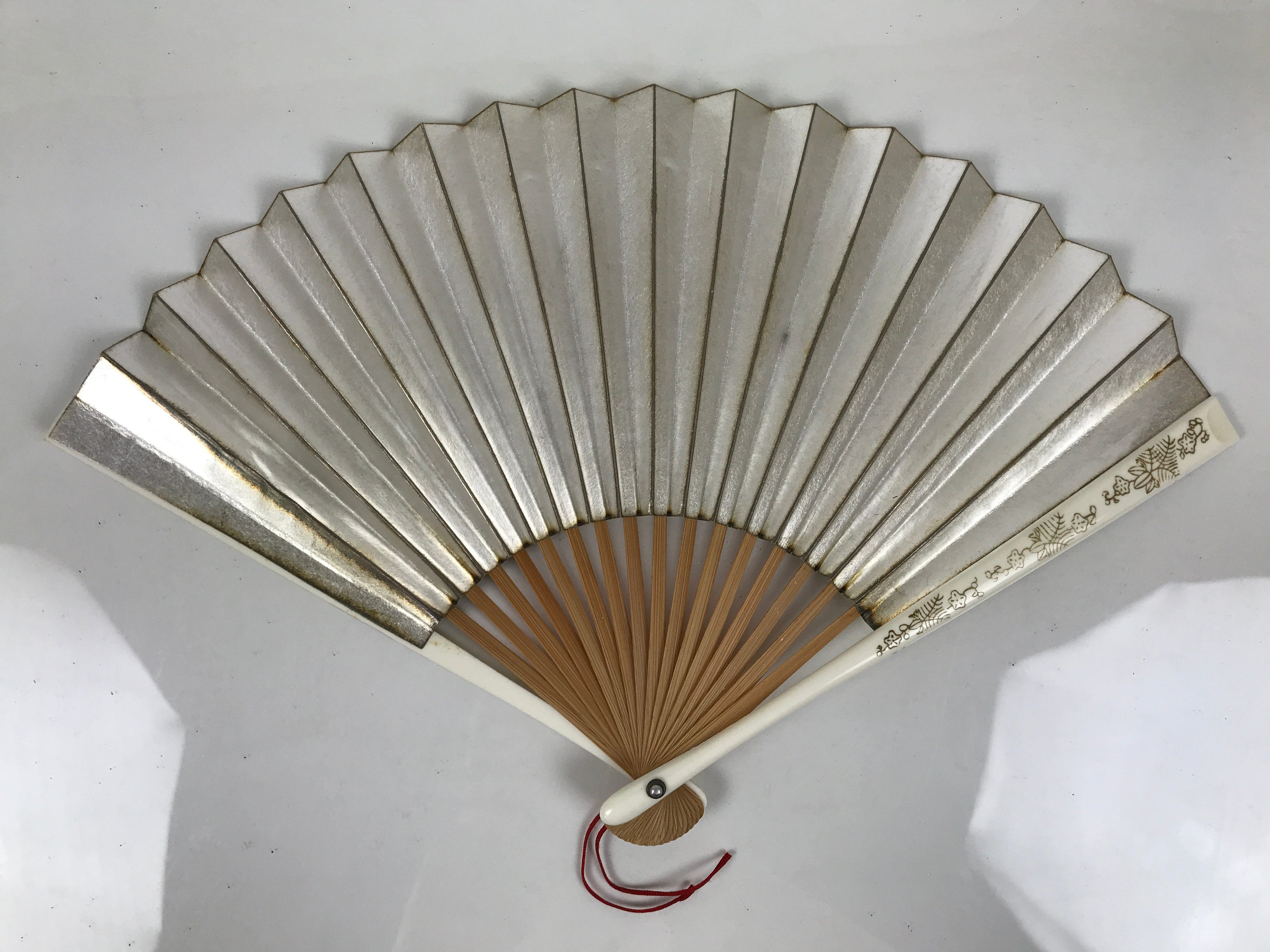 Japanese Paper Folding Fan Sensu Vtg Bamboo Resin Gold Silver White Formal 4D906