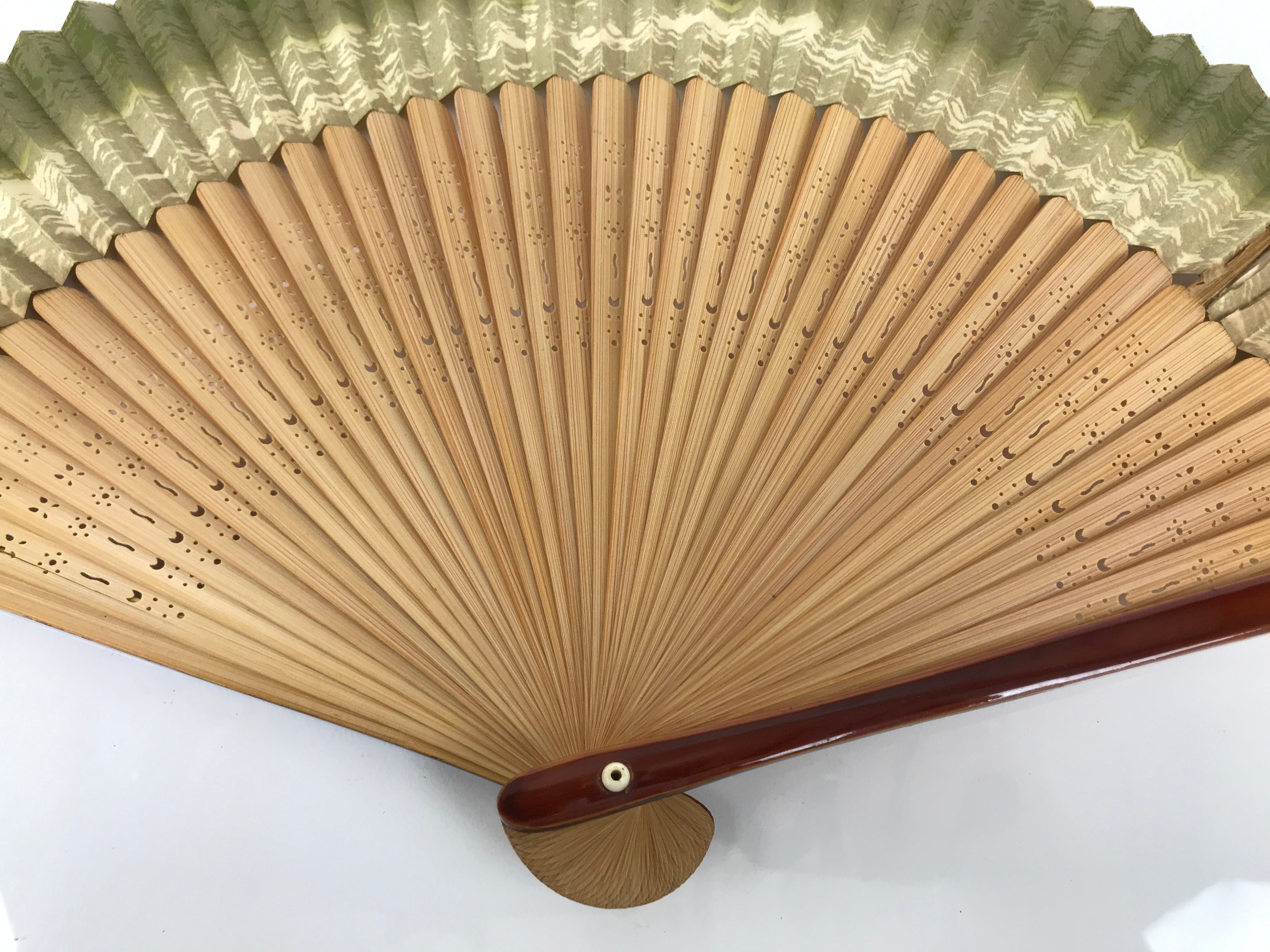 Japanese Paper Folding Fan Sensu Vtg Lacquer Bamboo Frame Green Gold Waves 4D900