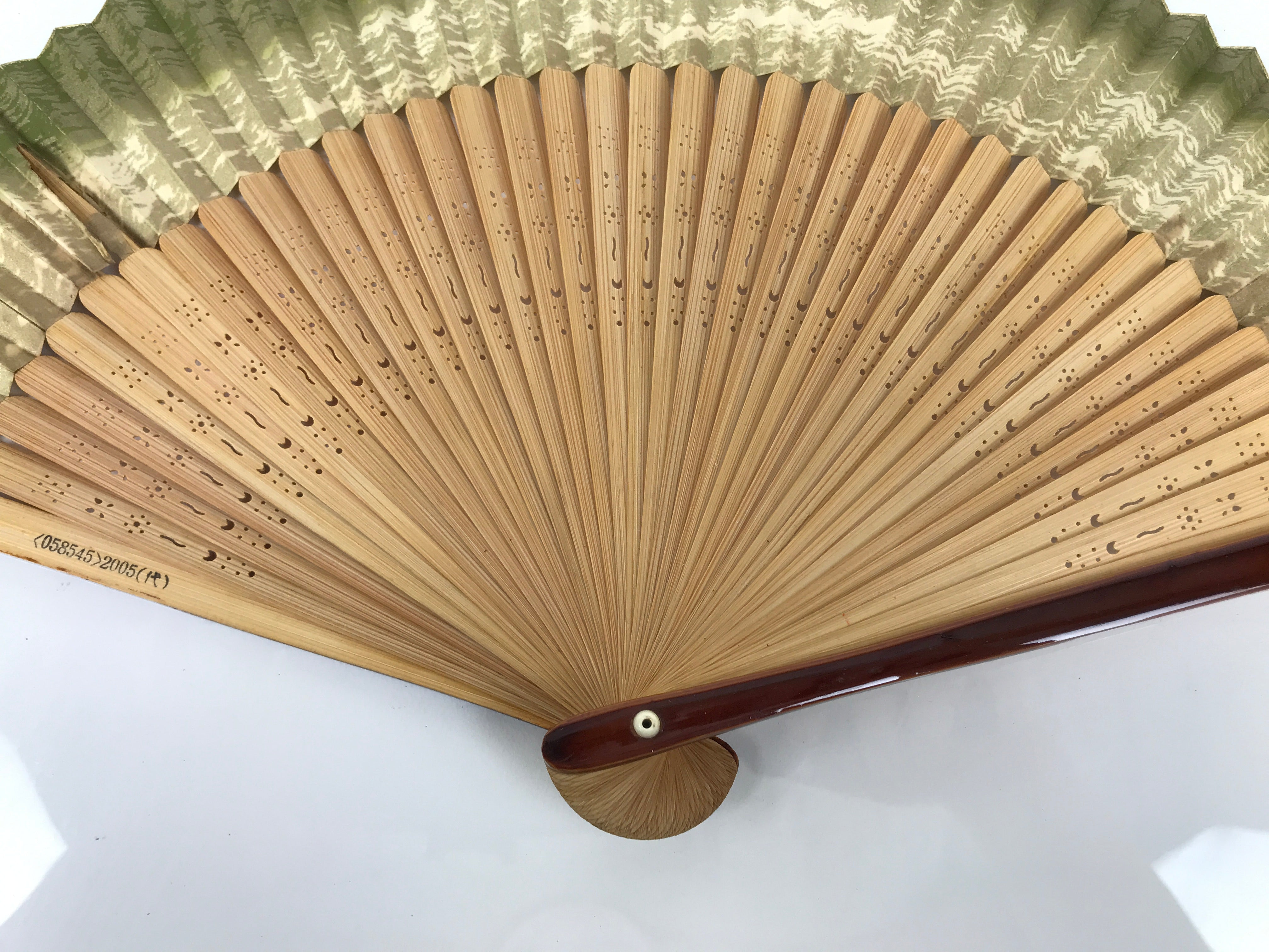 Japanese Paper Folding Fan Sensu Vtg Lacquer Bamboo Frame Green Gold Waves 4D900