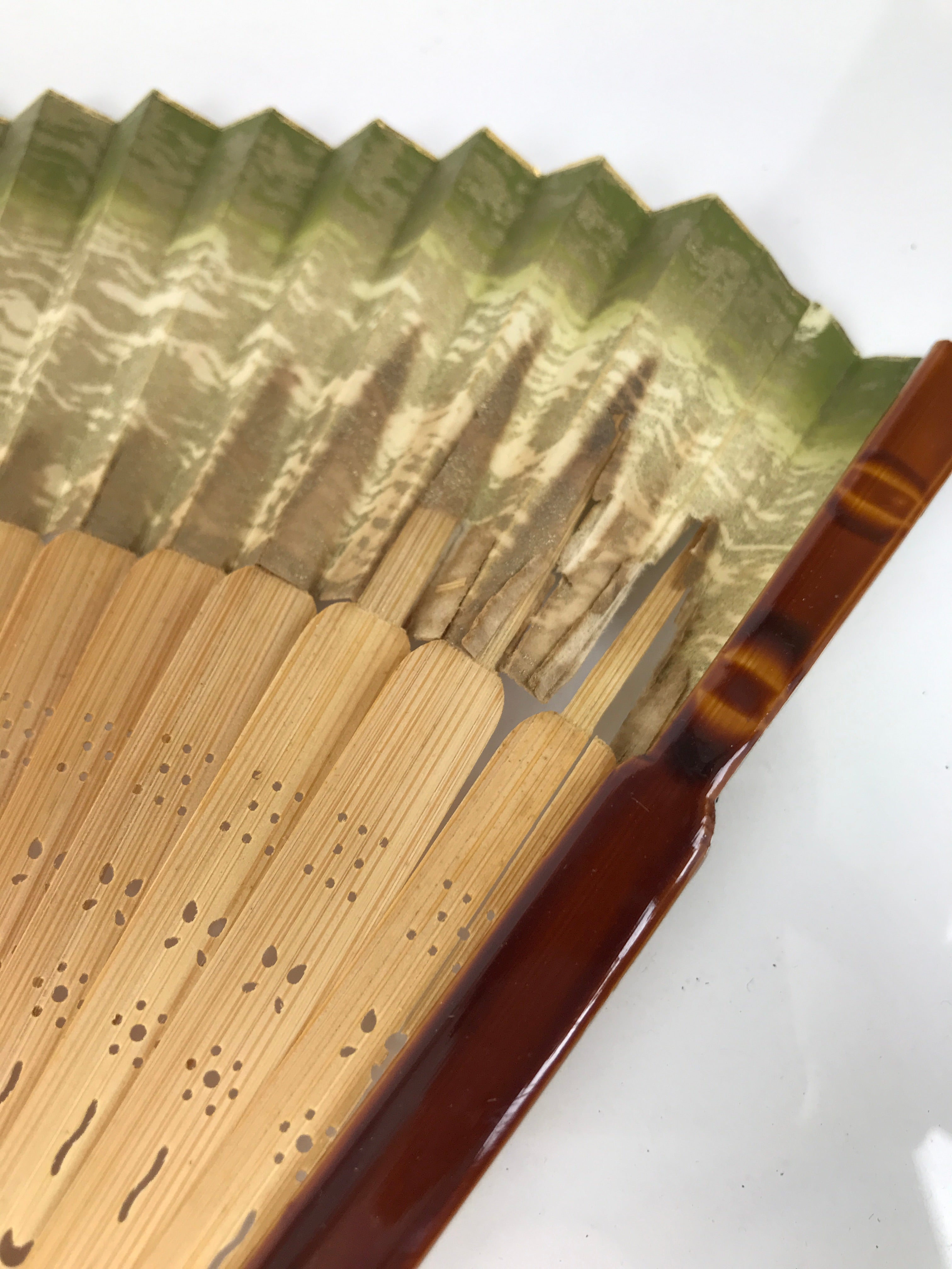 Japanese Paper Folding Fan Sensu Vtg Lacquer Bamboo Frame Green Gold Waves 4D900